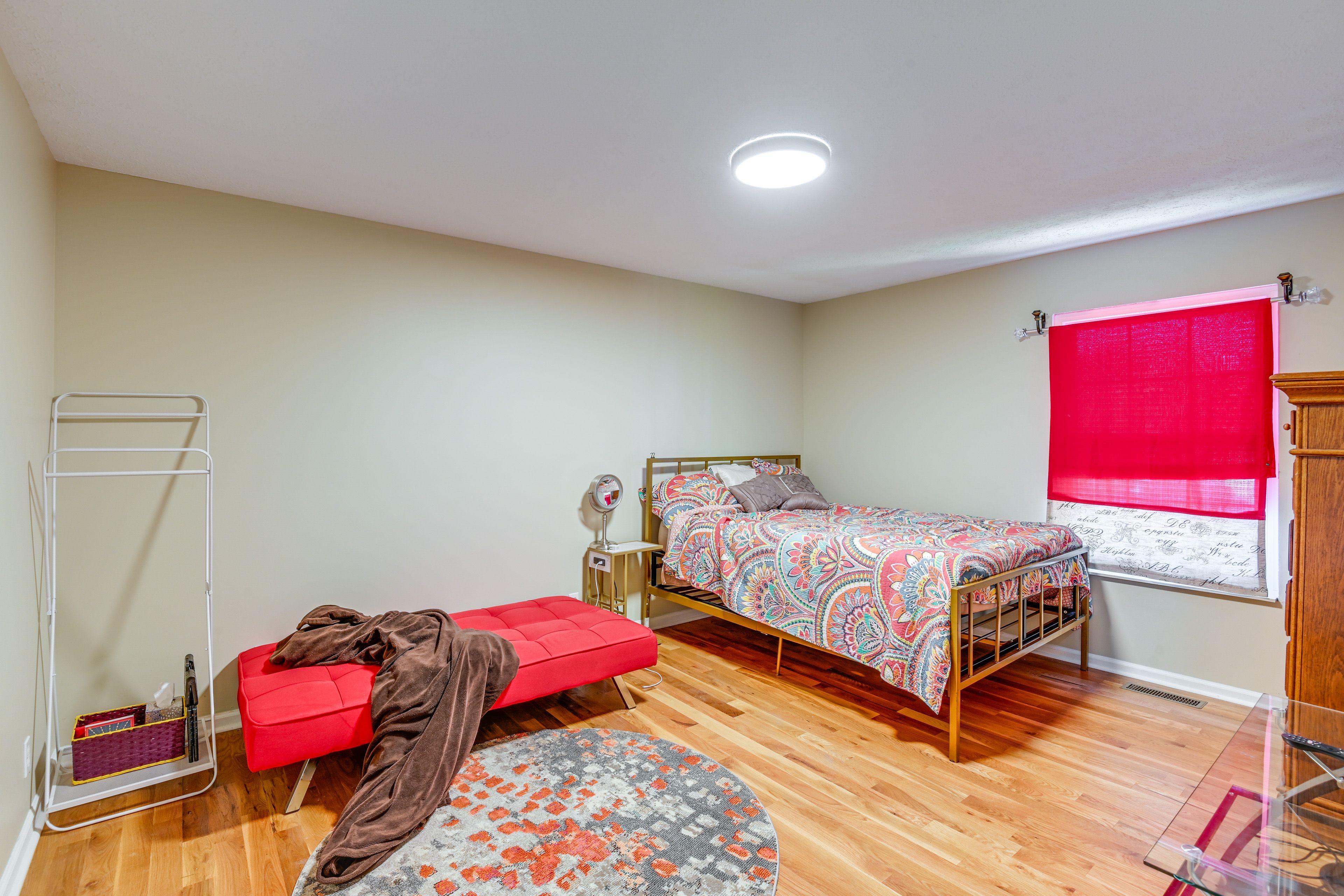 Bedroom 2 | Queen Bed