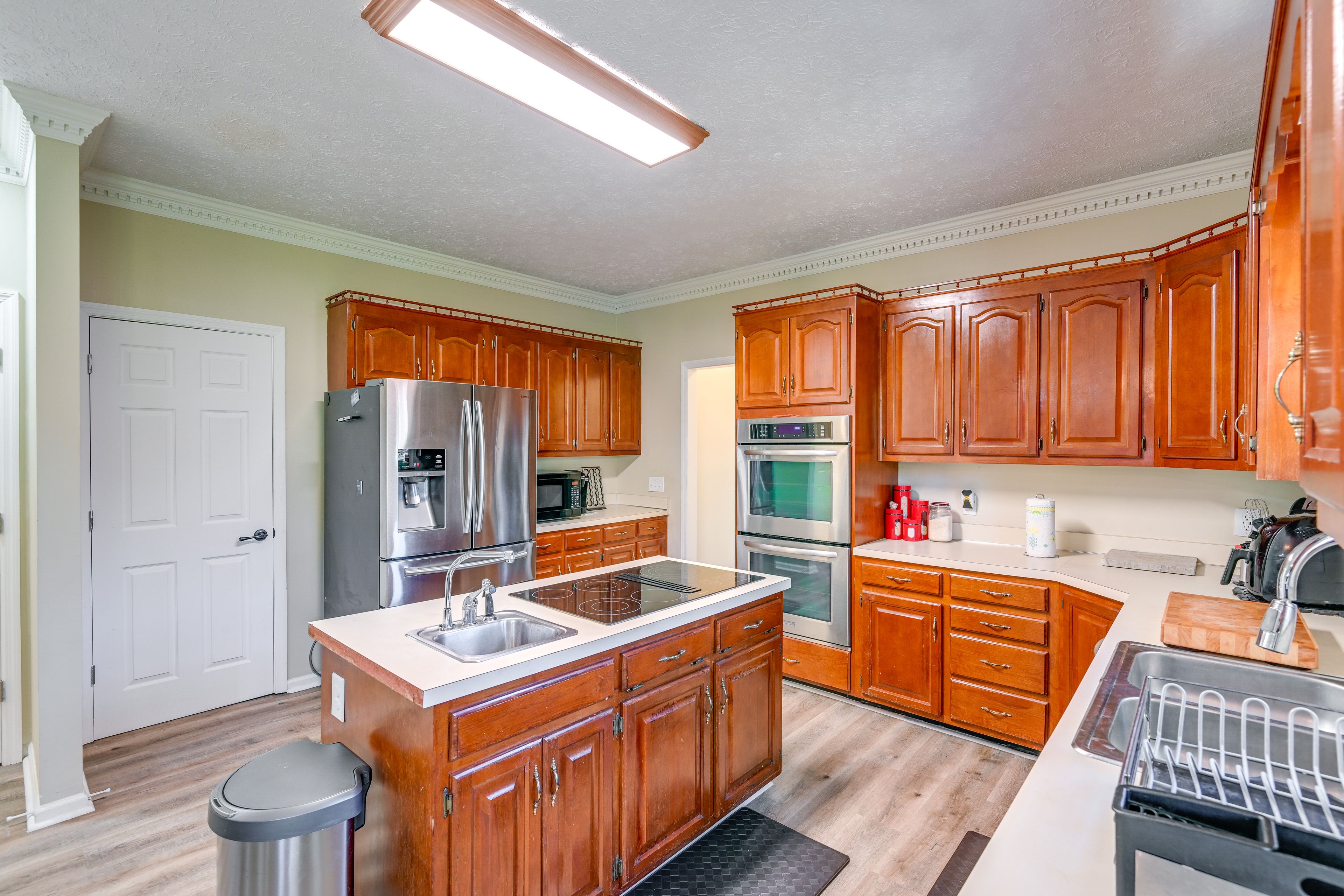 Kitchen | Dishwasher