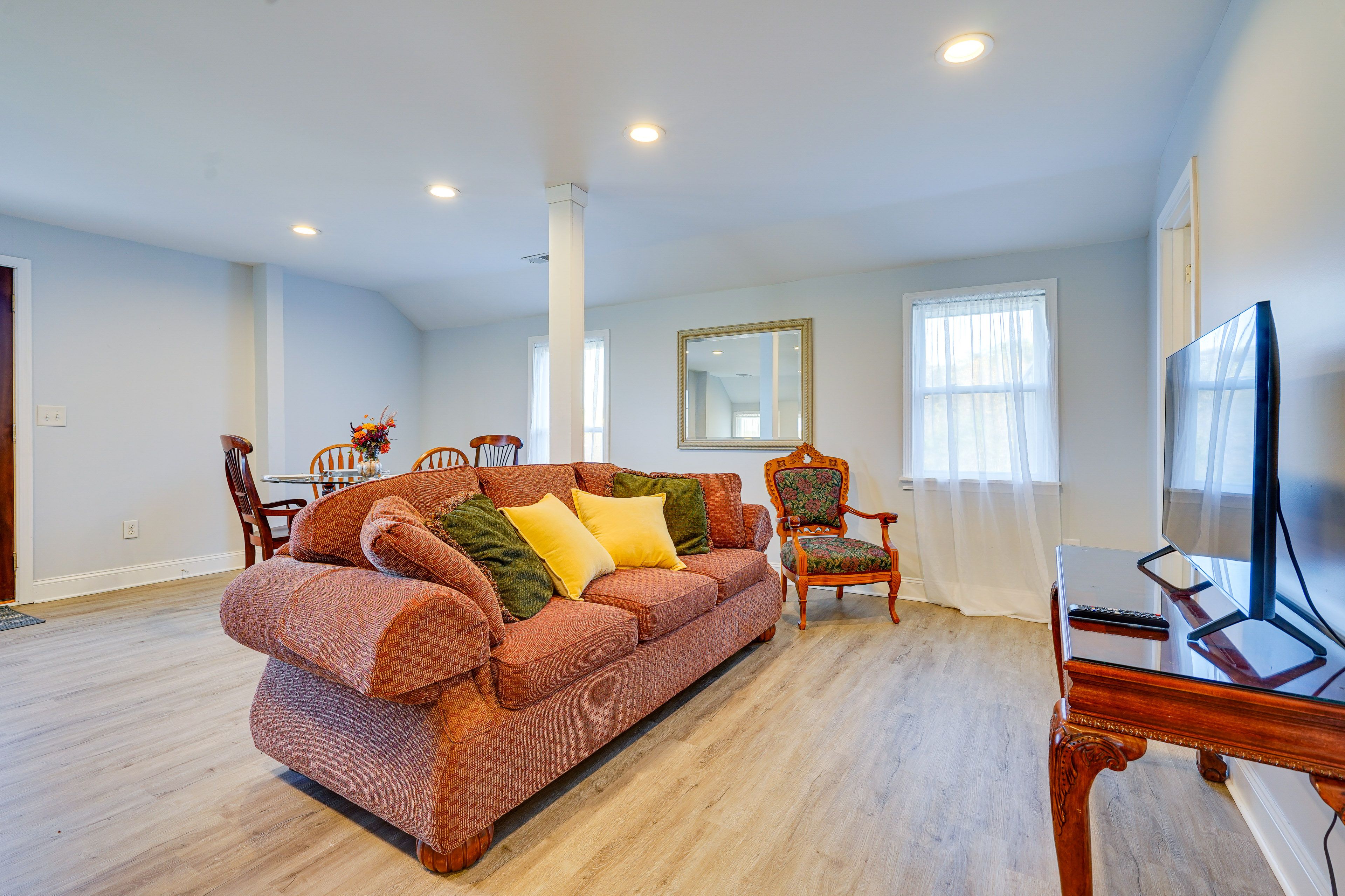 Living Area | Flat-Screen TV