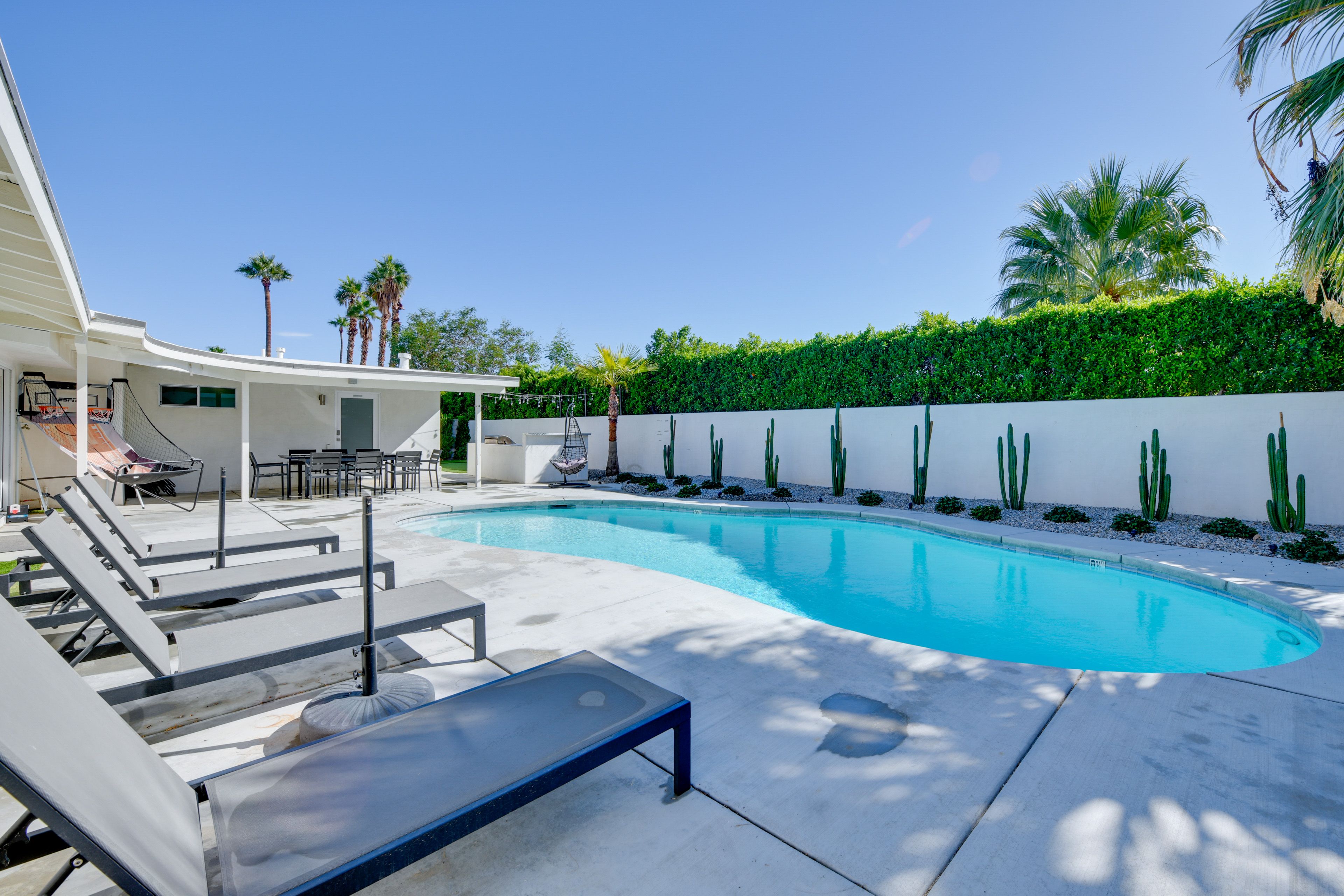Palm Springs Vacation Rental | 4BR | 4BA | 2,749 Sq Ft | Step-Free Access