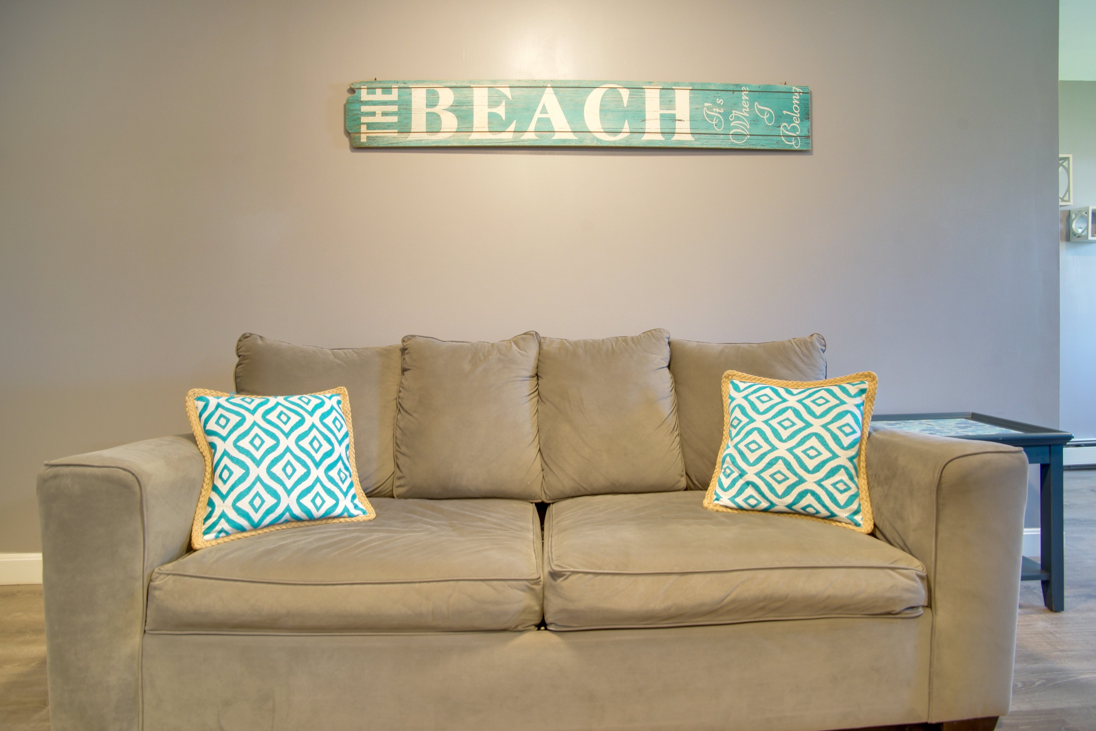 Living Room | King Sleeper Sofa