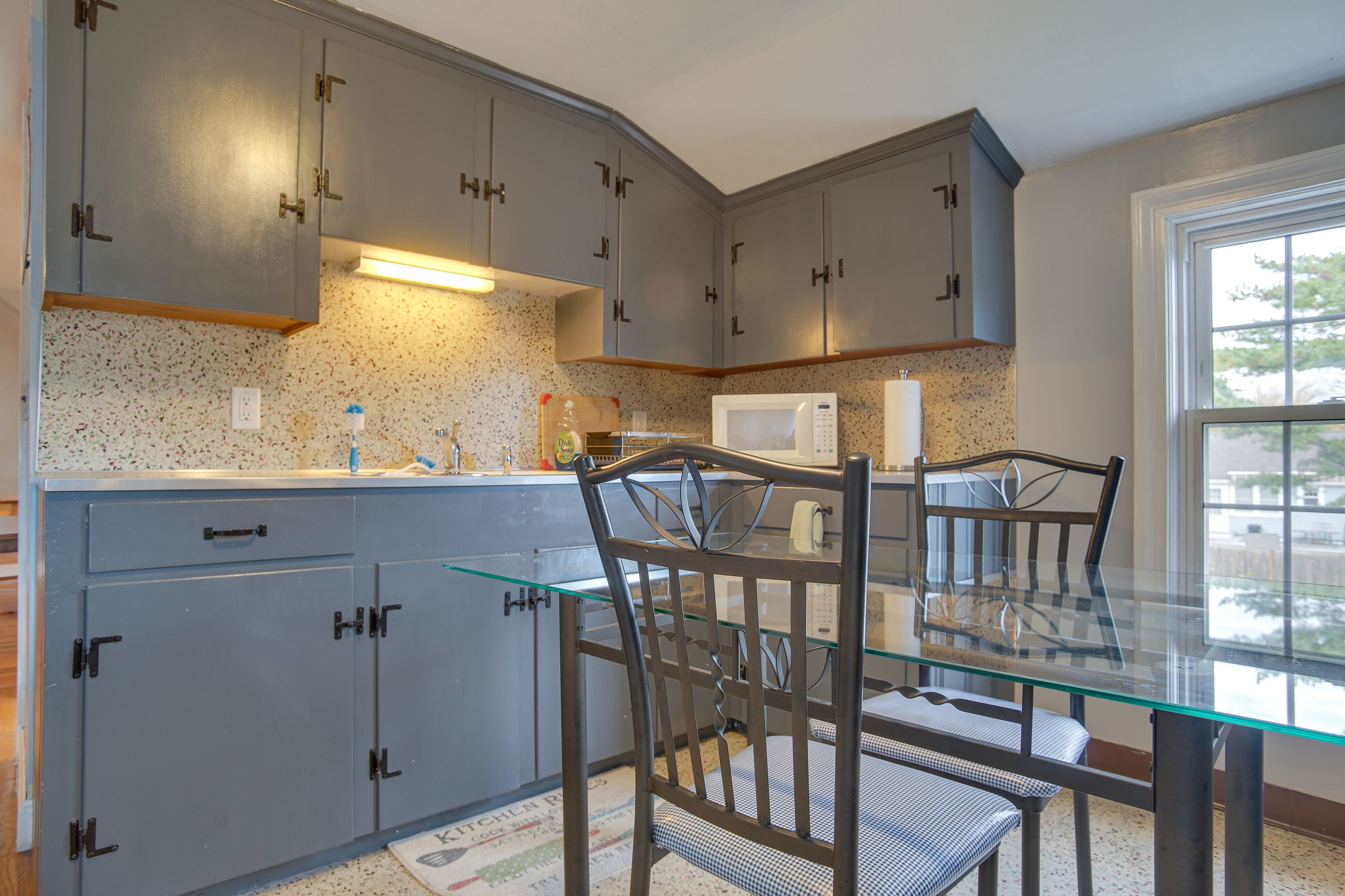 Kitchen | Cooking Basics | Breakfast Table