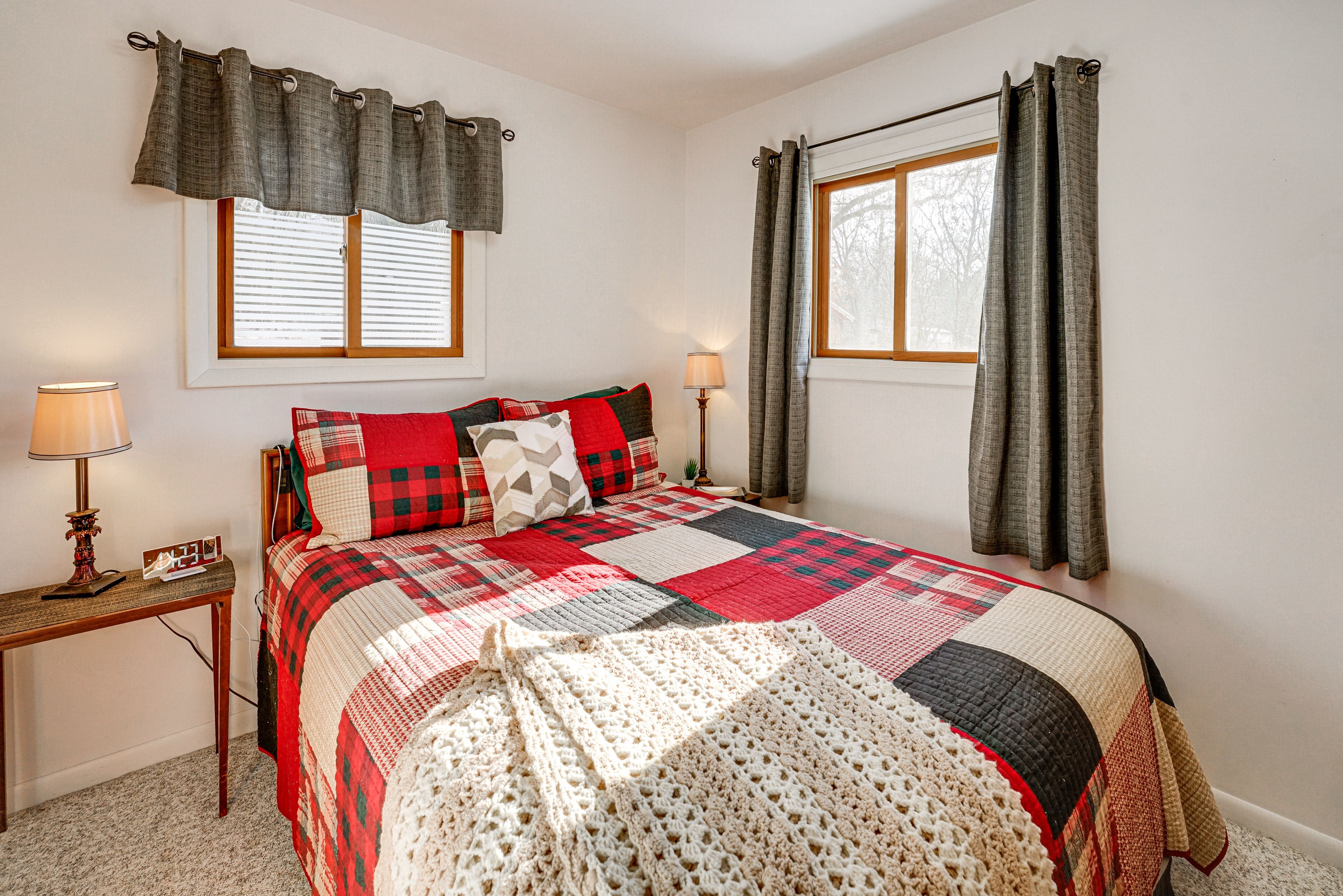 Bedroom 1 | Queen Bed | Linens Provided