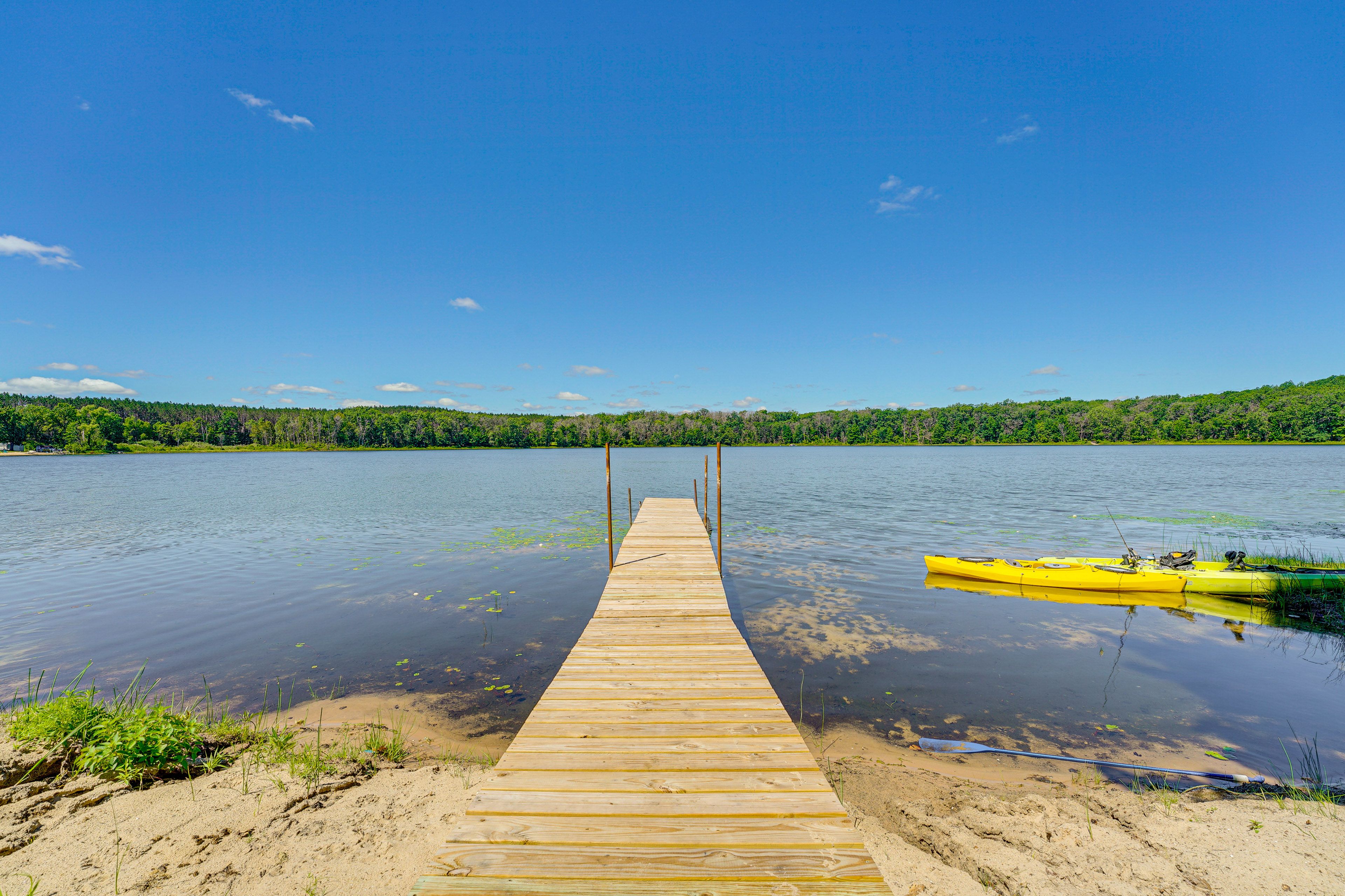Dock | Complimentary Non-Powered Boats | Life Vests Provided