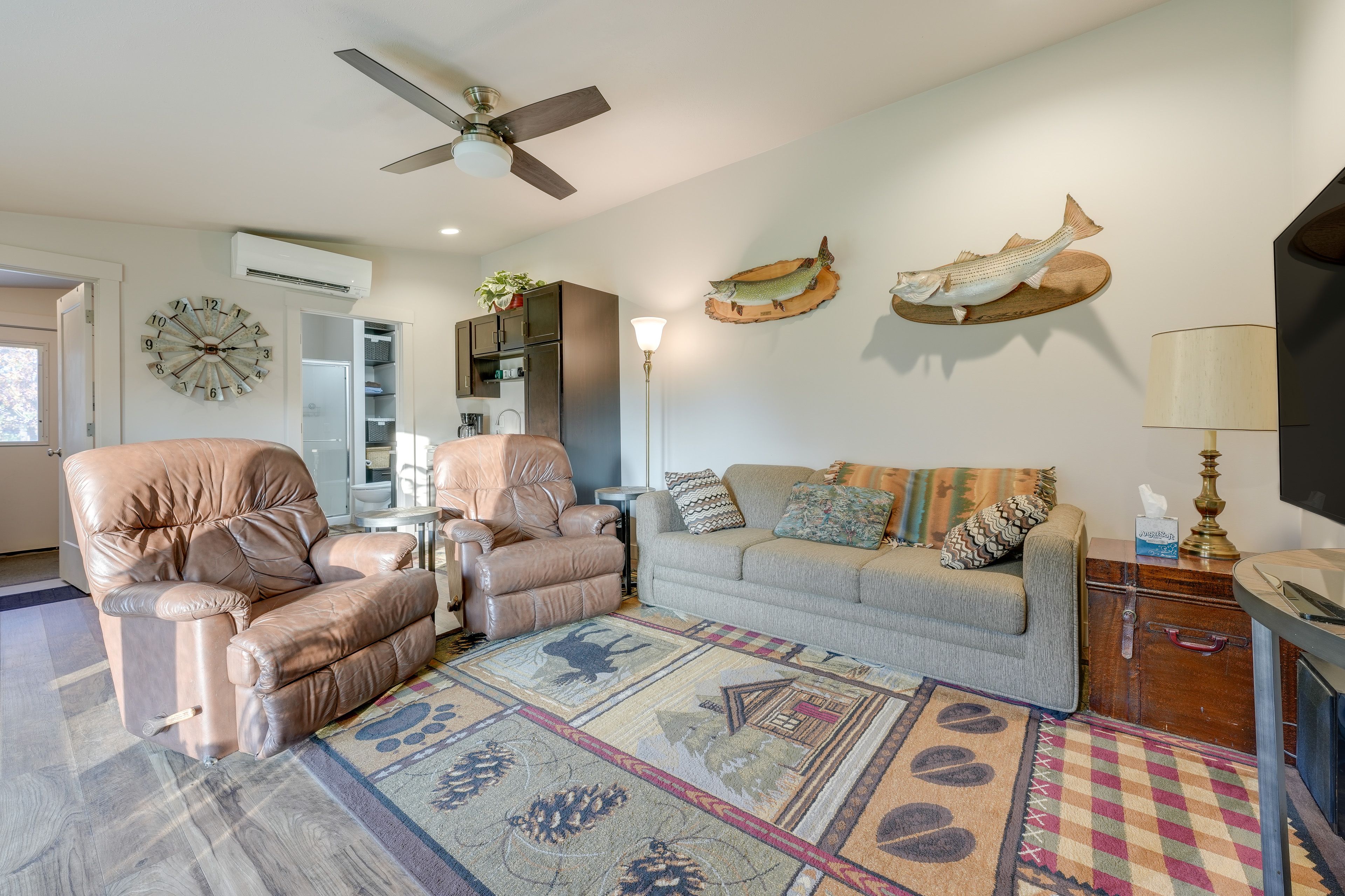 White Pigeon Vacation Rental | 1BR | 1BA | Step-Free Access | 640 Sq Ft