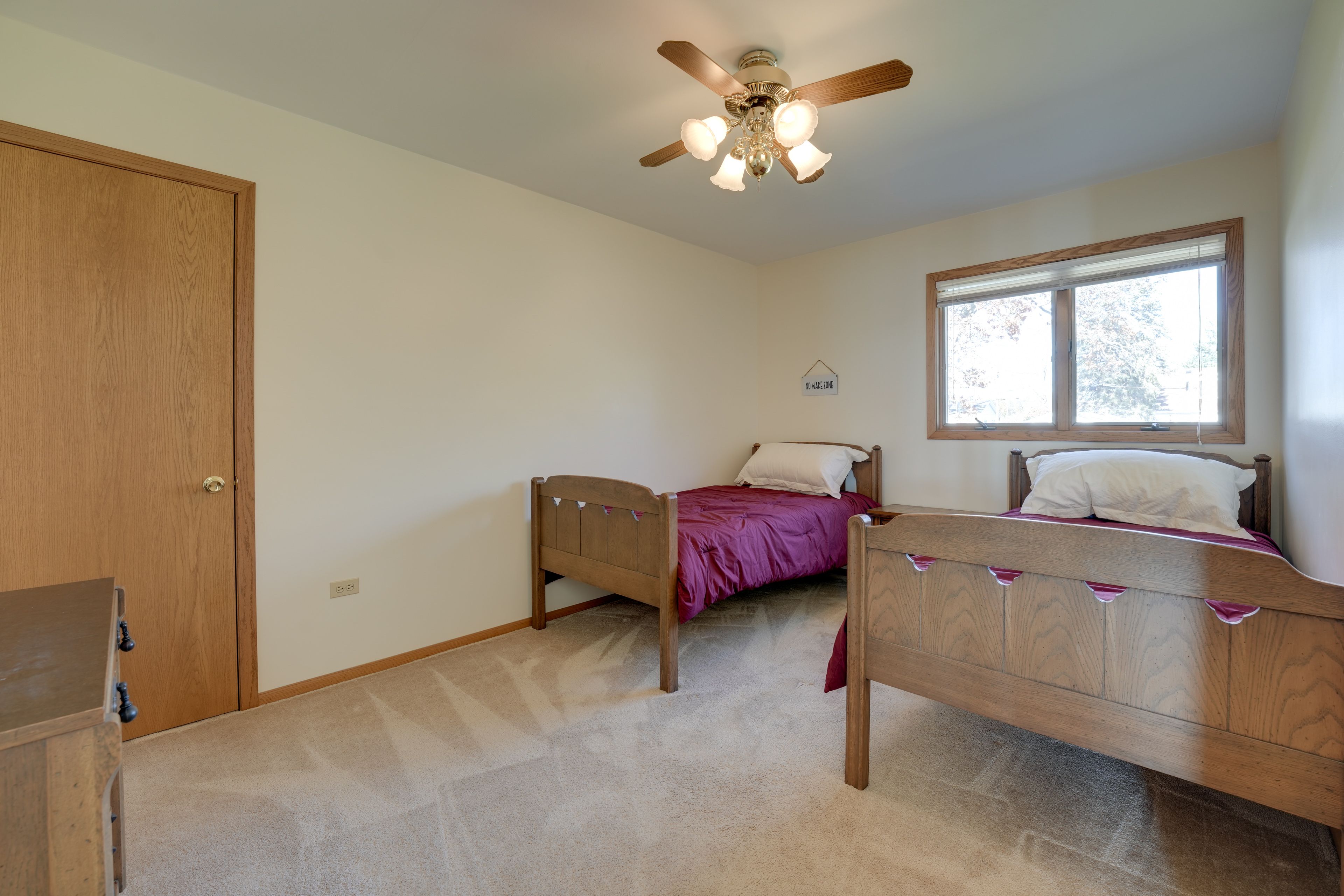 Bedroom 4 | 2 Twin Beds
