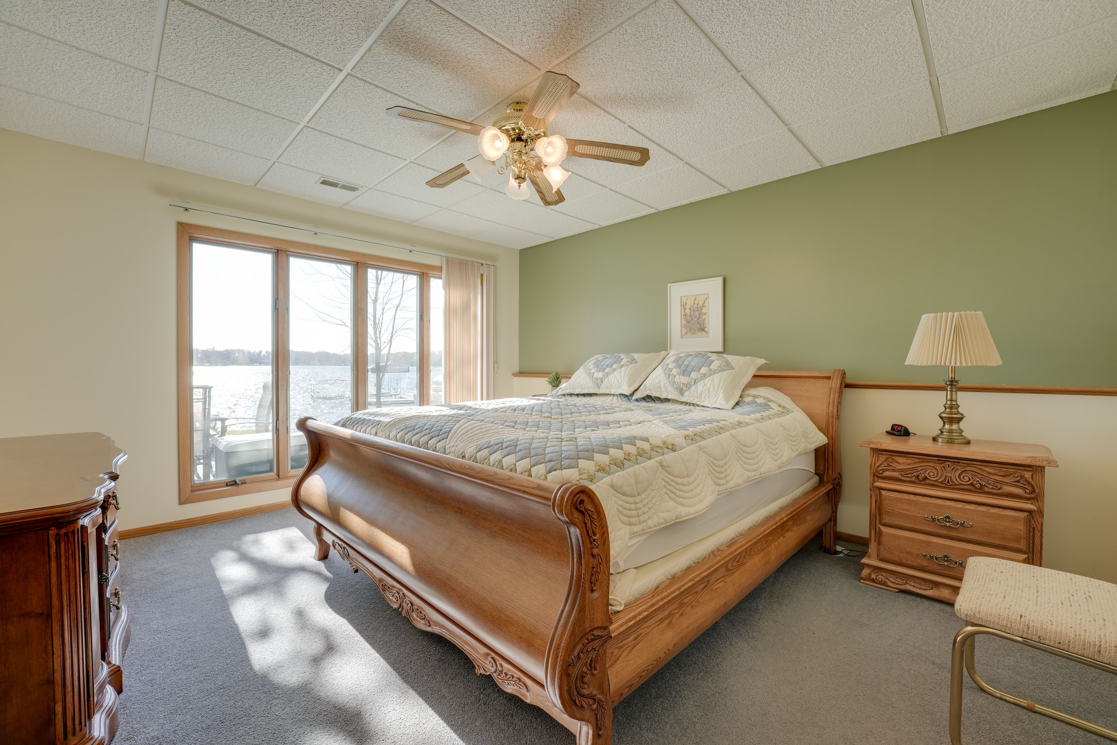 Bedroom 1 | King Bed