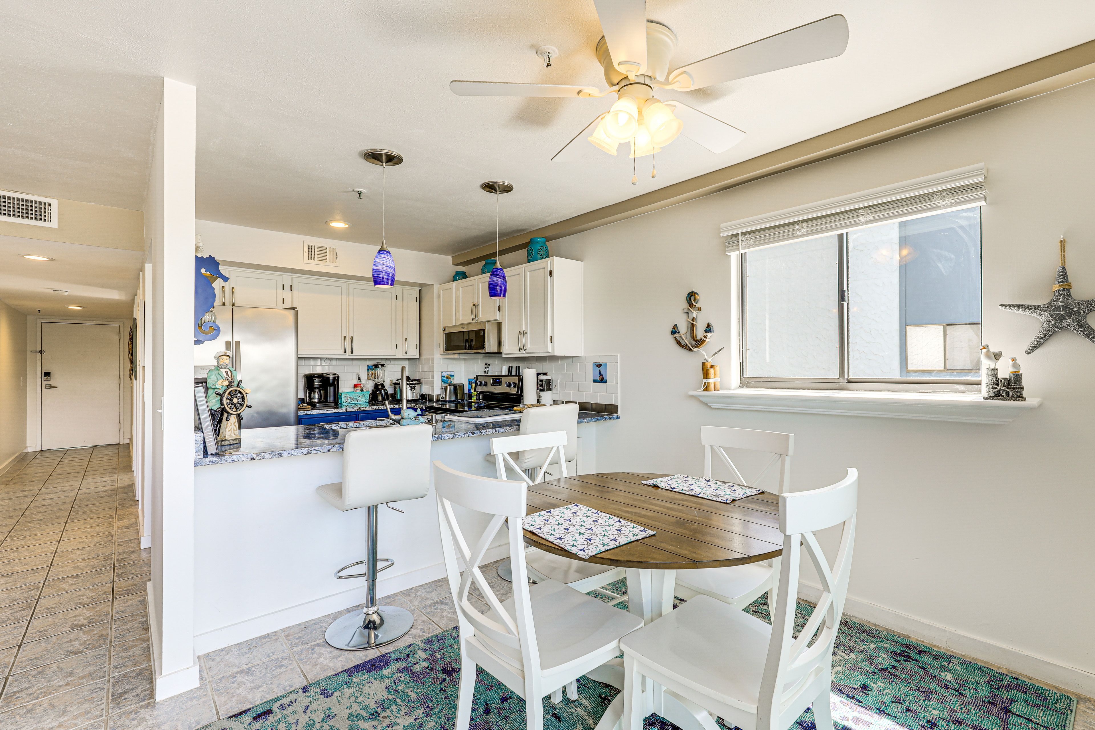 Dining Area | Dishware/Flatware