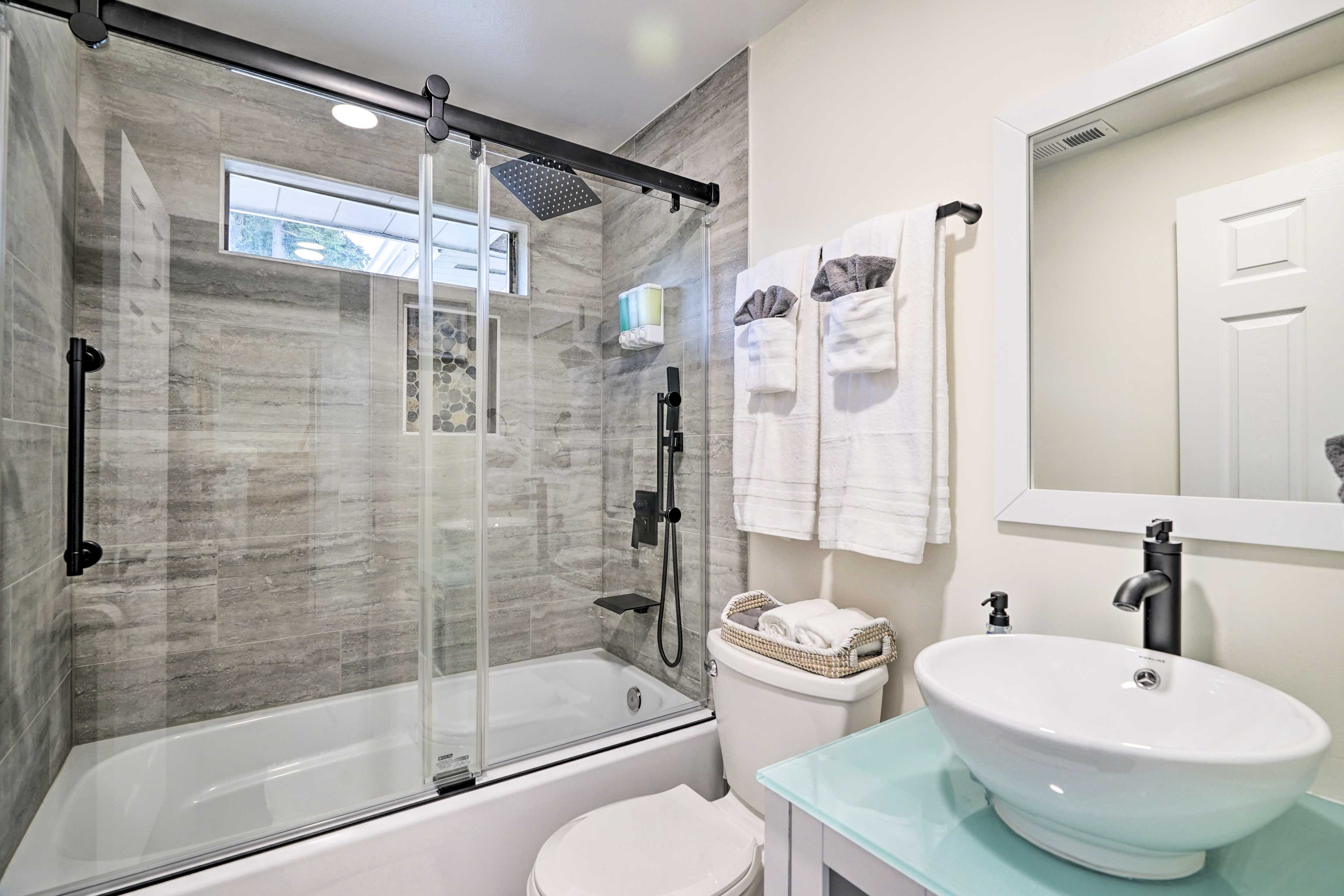 Full Bathroom