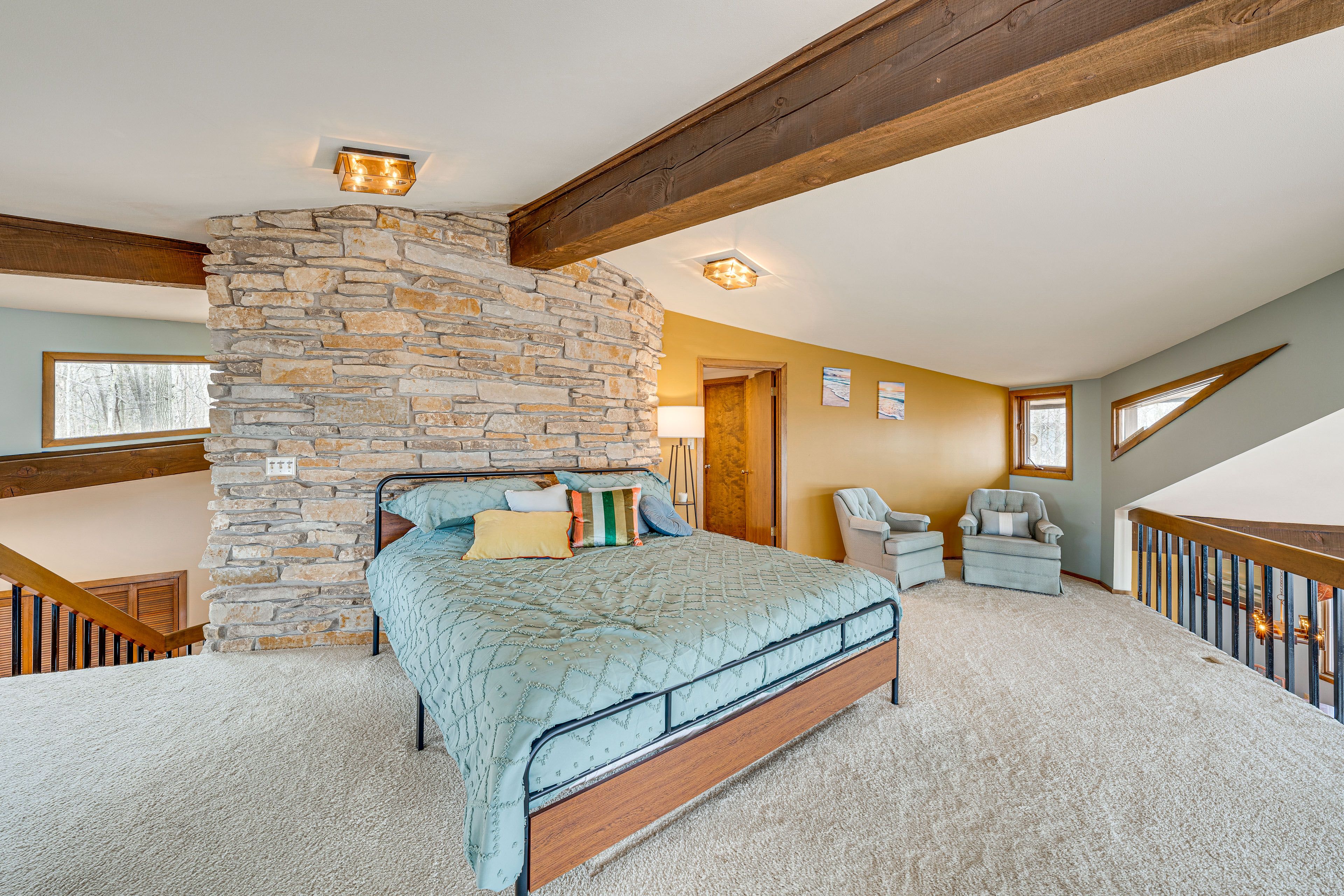 Loft | King Bed