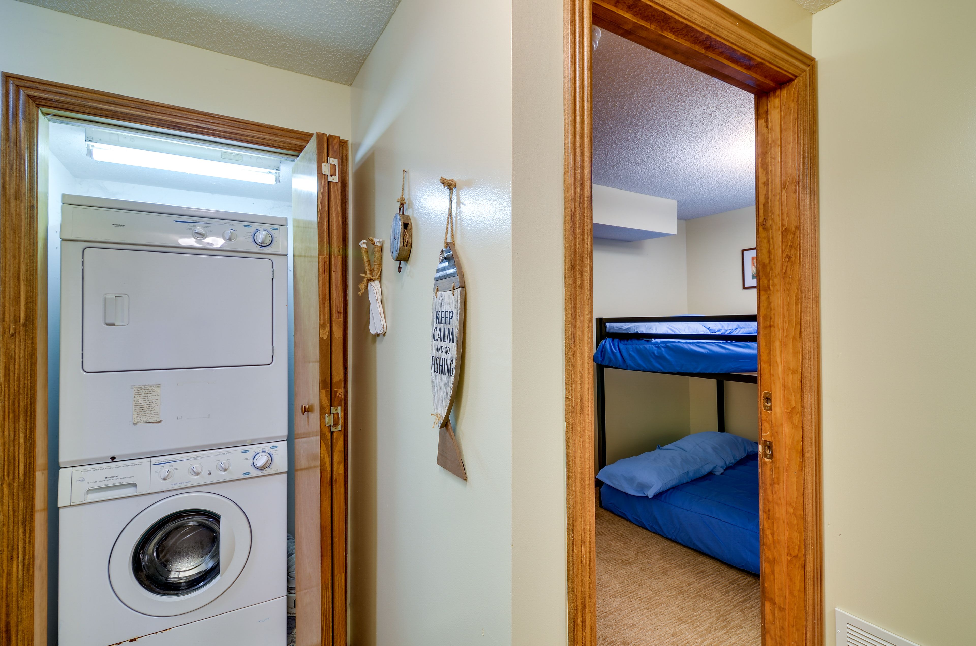 Washer & Dryer | Linens Provided