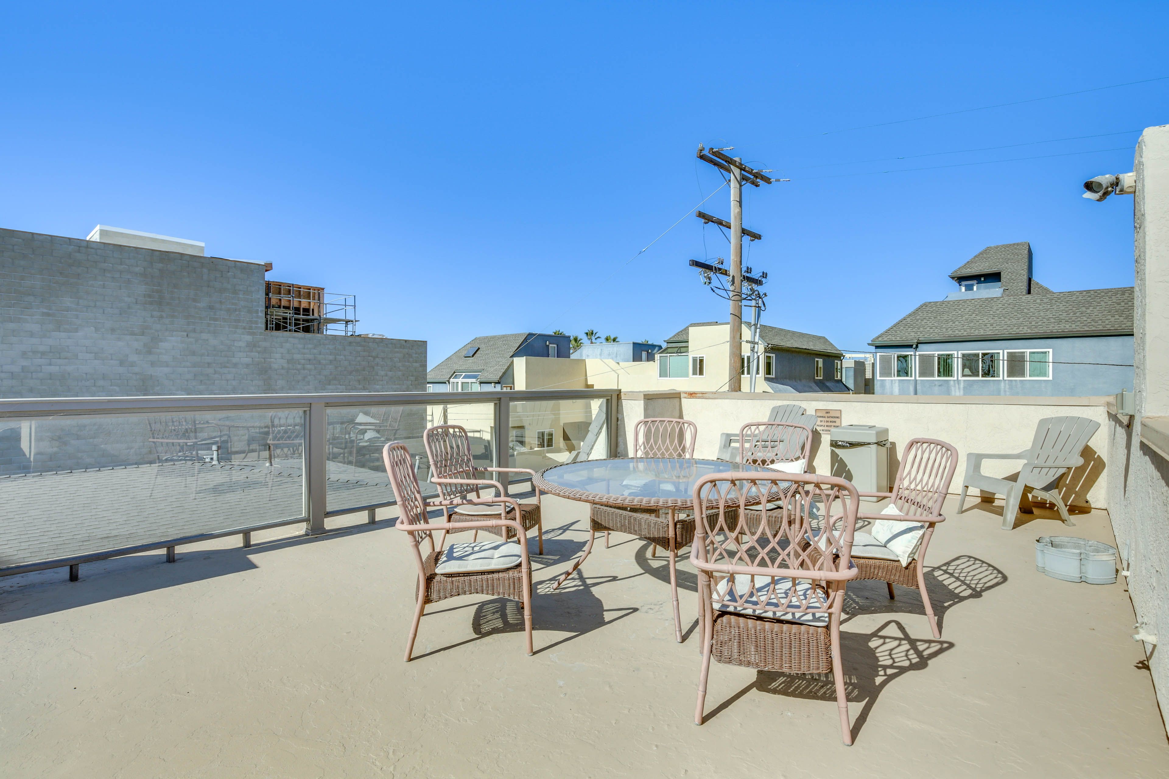Shared Rooftop Patio | Beach Views