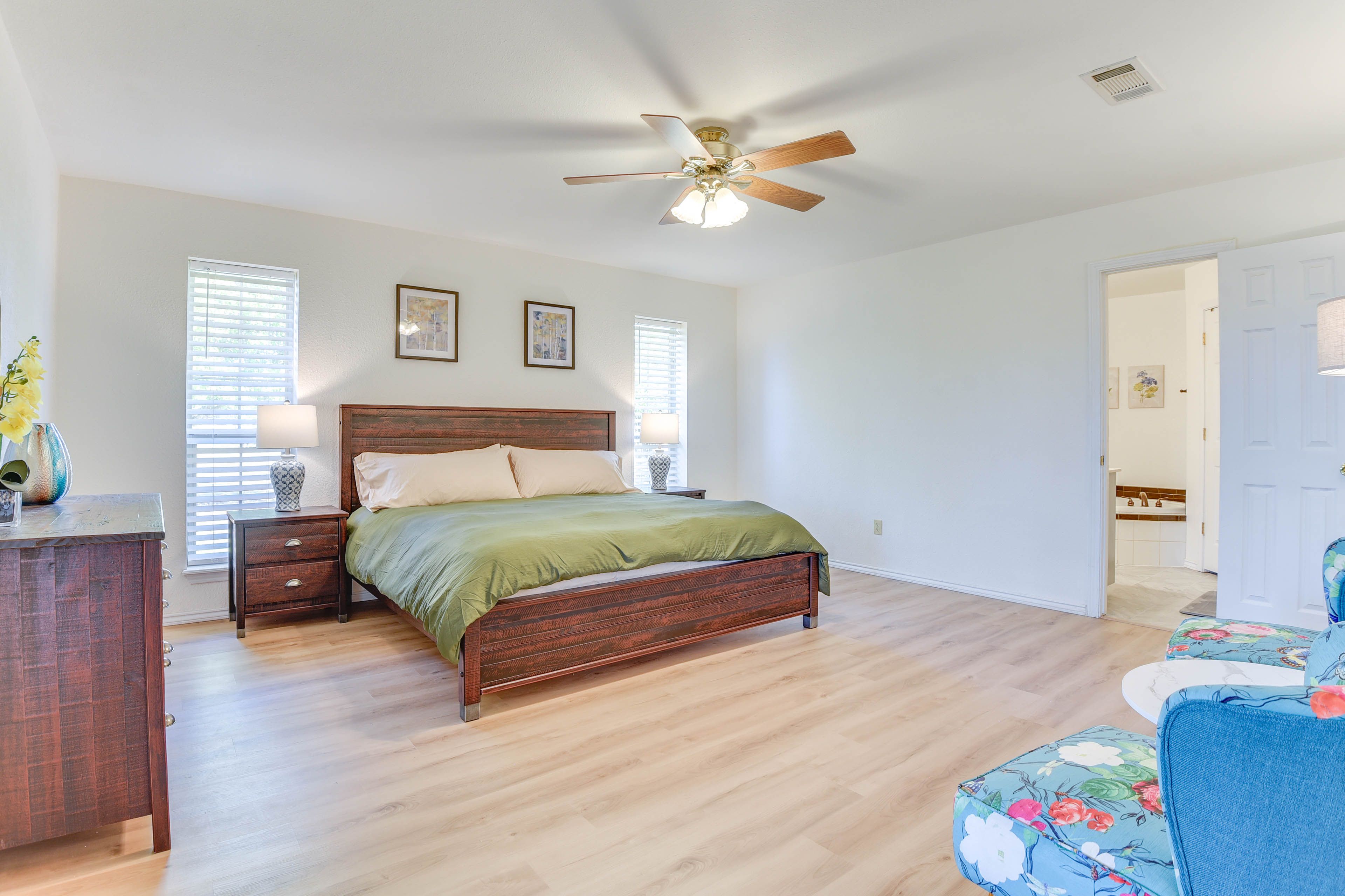 Bedroom 1 | King Bed | Linens Provided | En-Suite Bathroom
