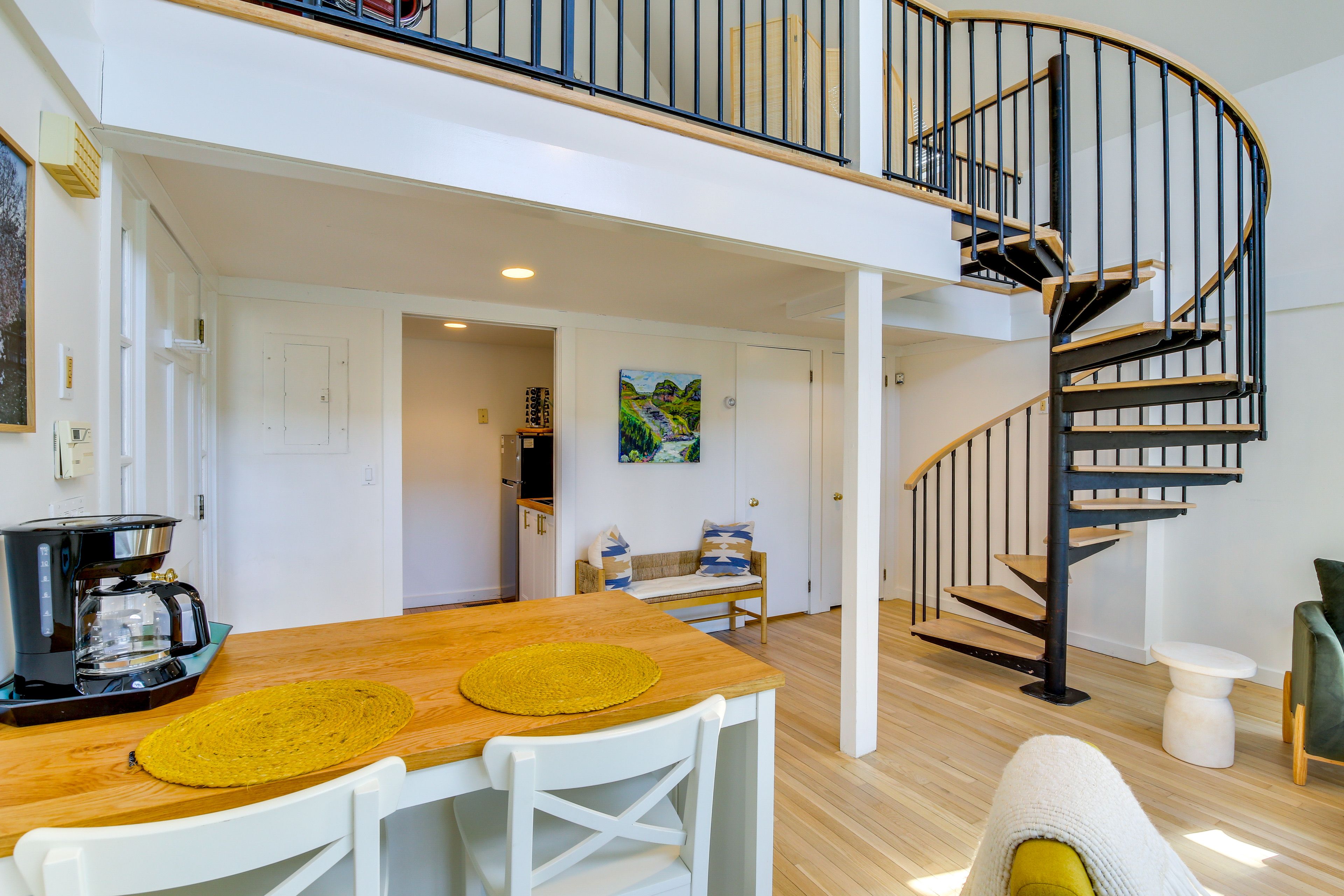 Kitchen | Cooking Basics Supplied | Main Floor
