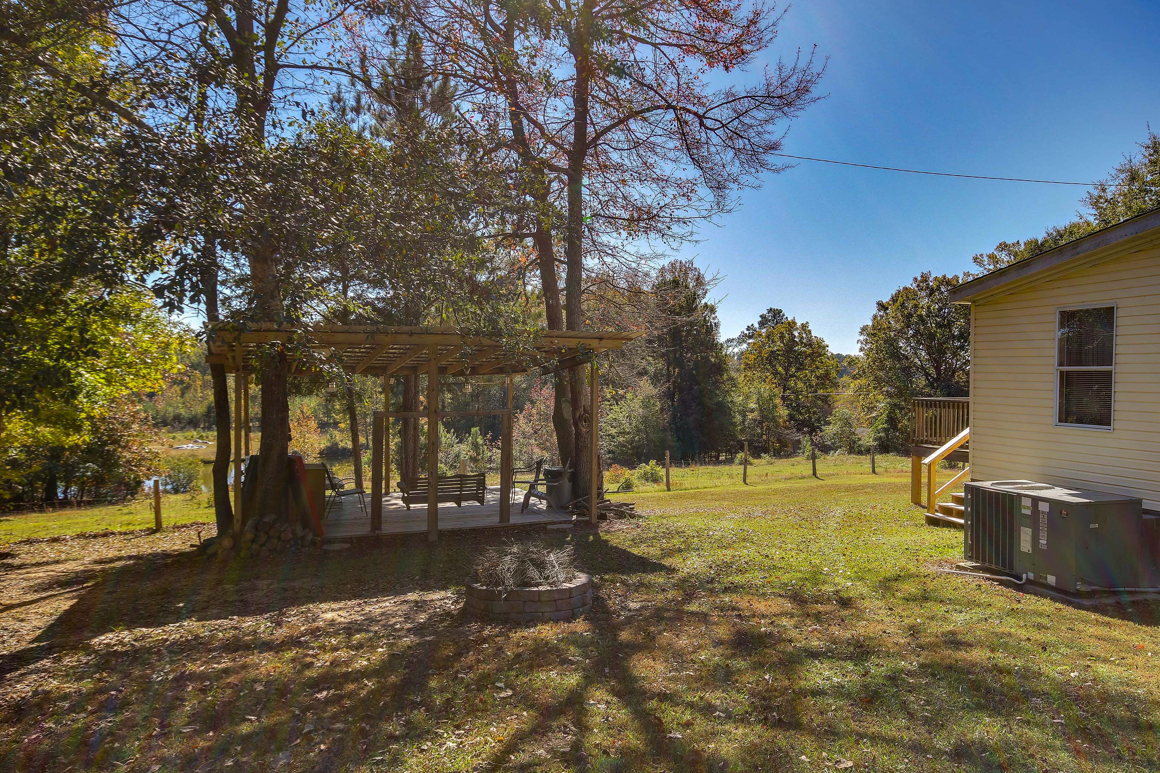 Fire Pit & Pergola