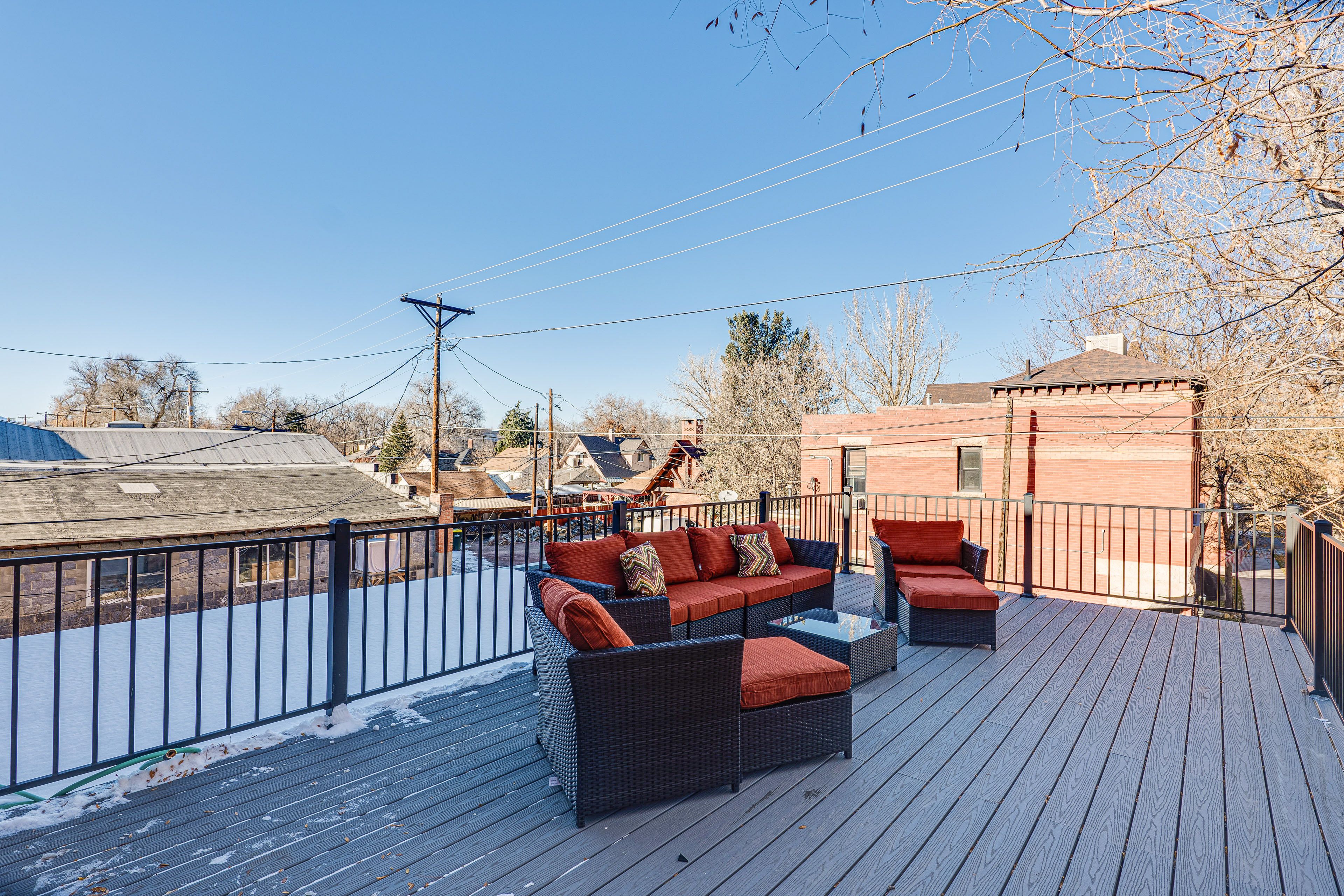 Rooftop Deck | Outdoor Seating