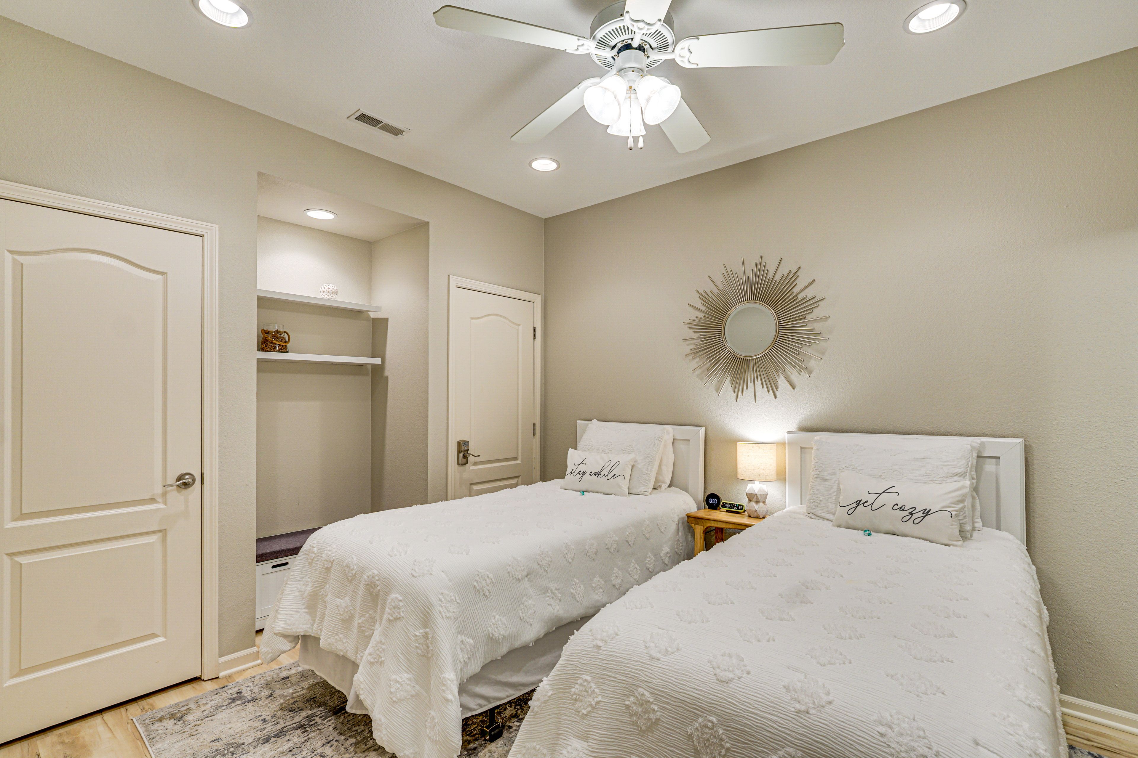 Bedroom 3 | 2 Twin Beds