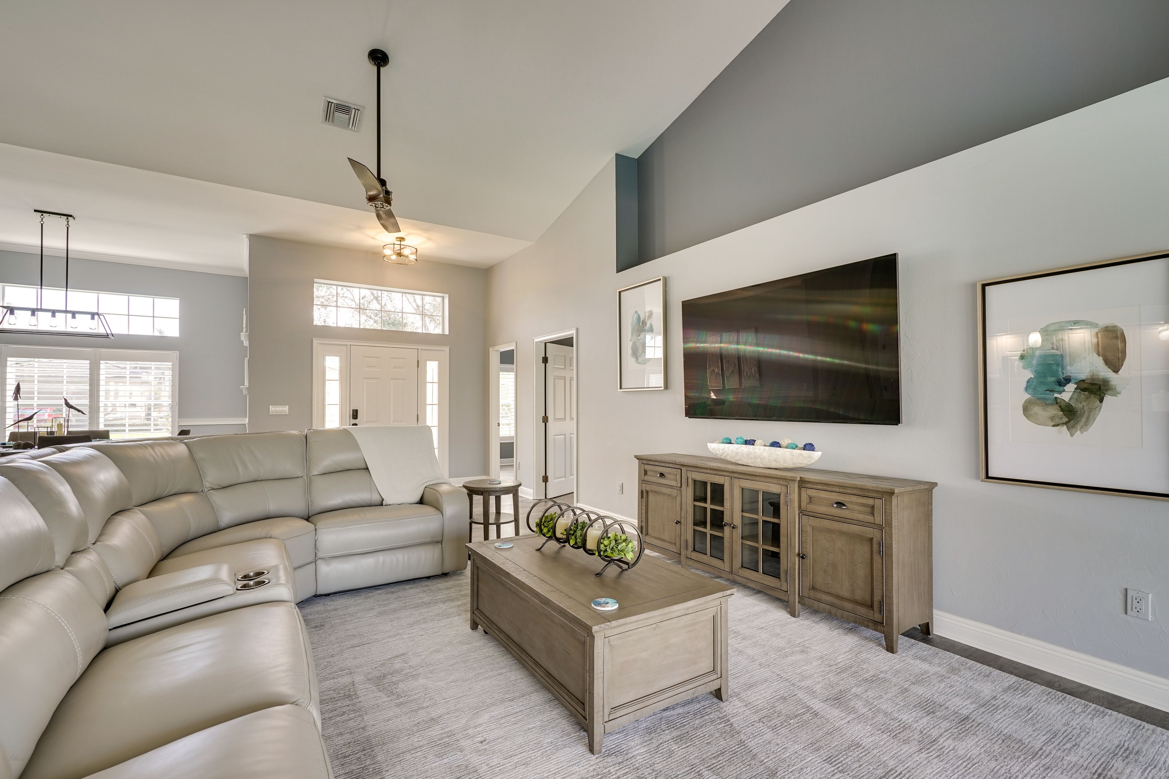 Living Area | Smart TV | Wet Bar w/ Wine Cooler | Pack 'n Play