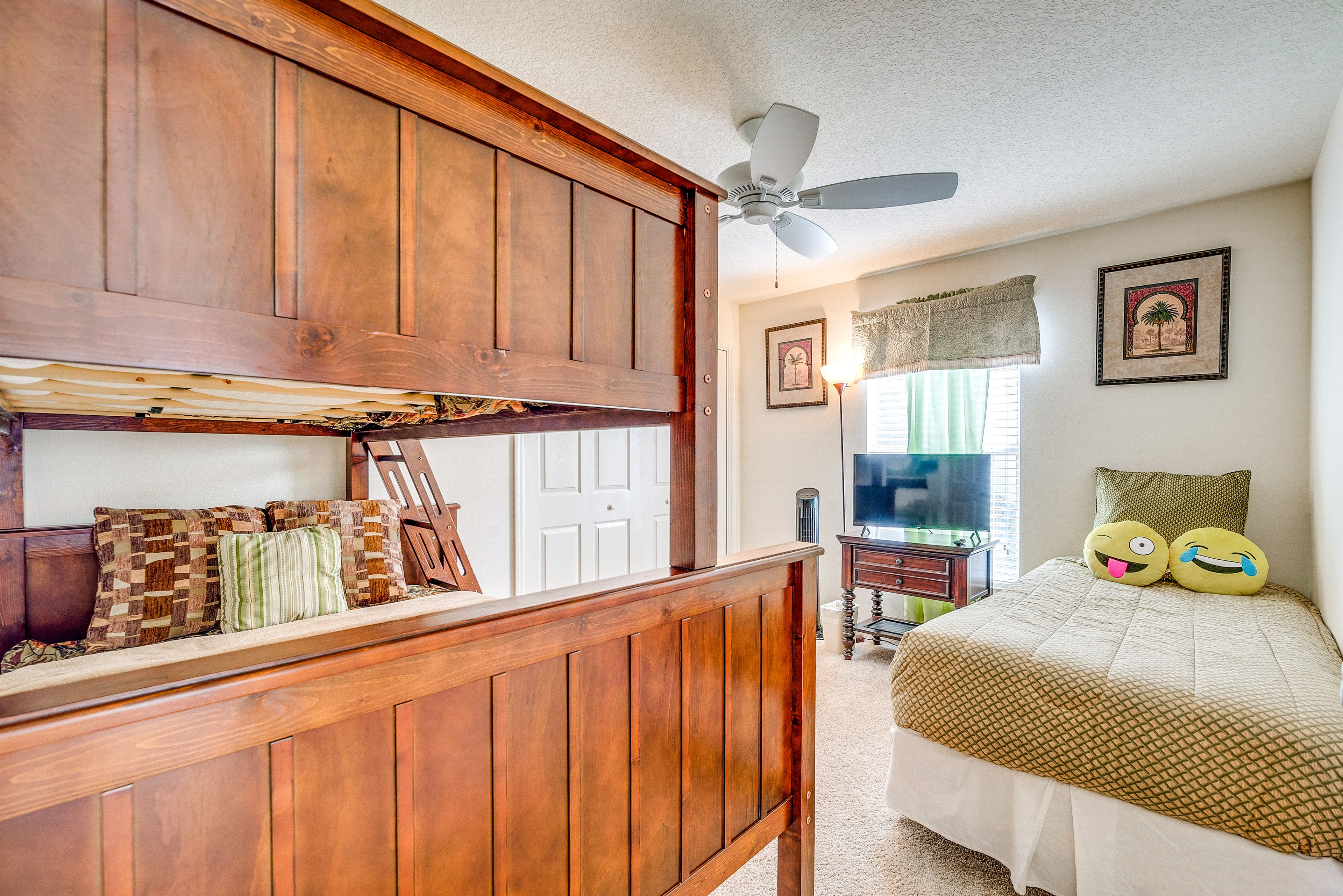 Bedroom 3 | Twin Bed | Twin/Full Bunk Bed