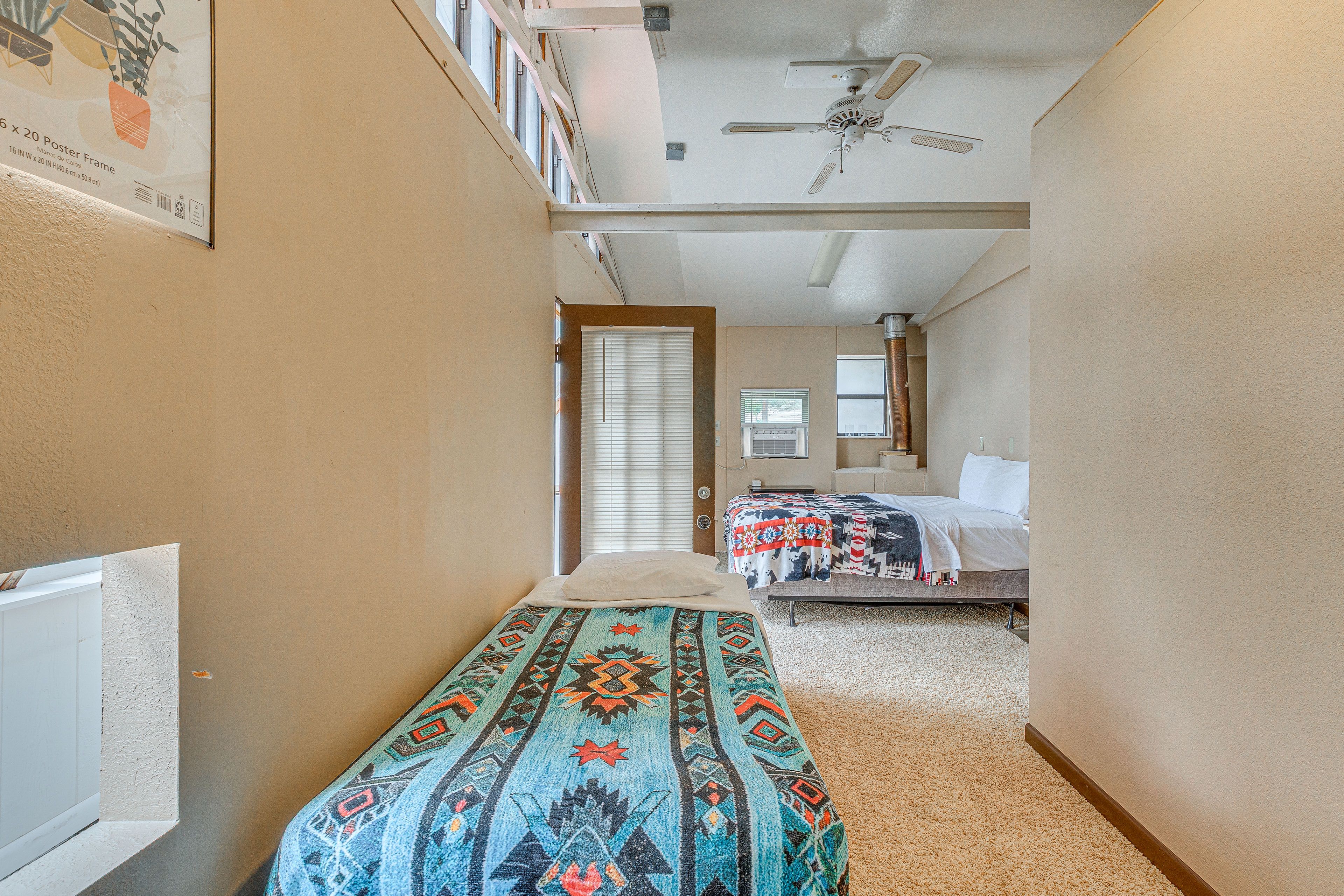 Bedroom 4 | Upper Level | Queen Bed | Twin Bed