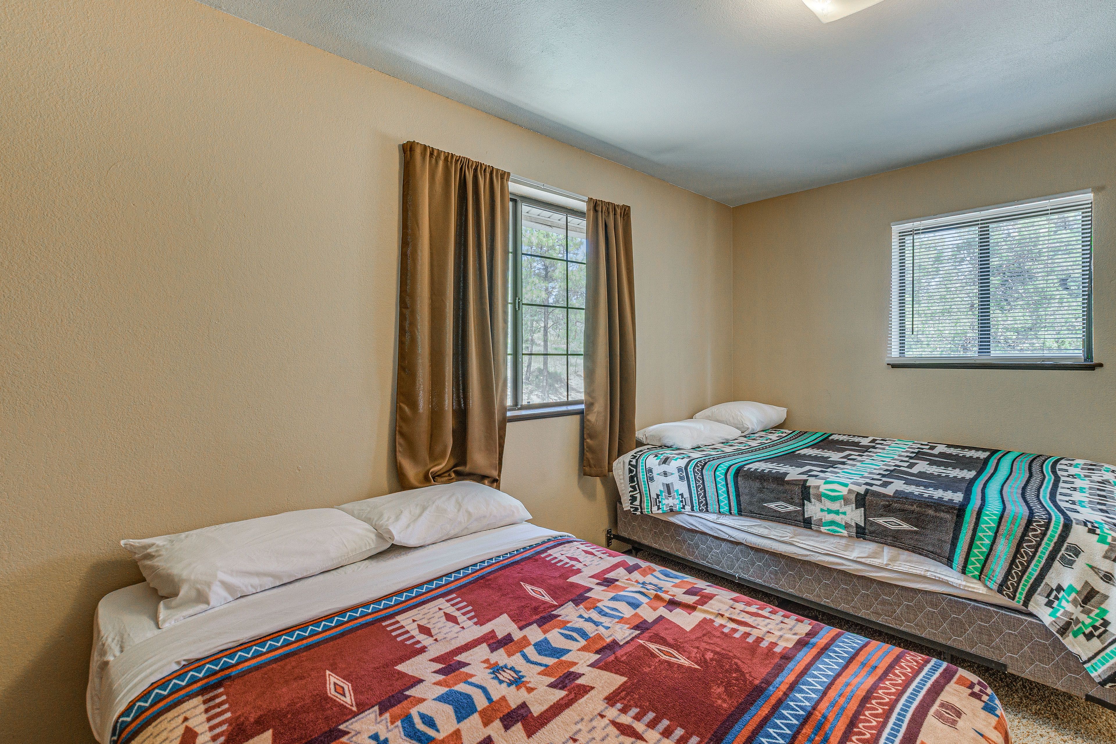 Bedroom 3 | Upper Level | Queen Bed | Full Bed