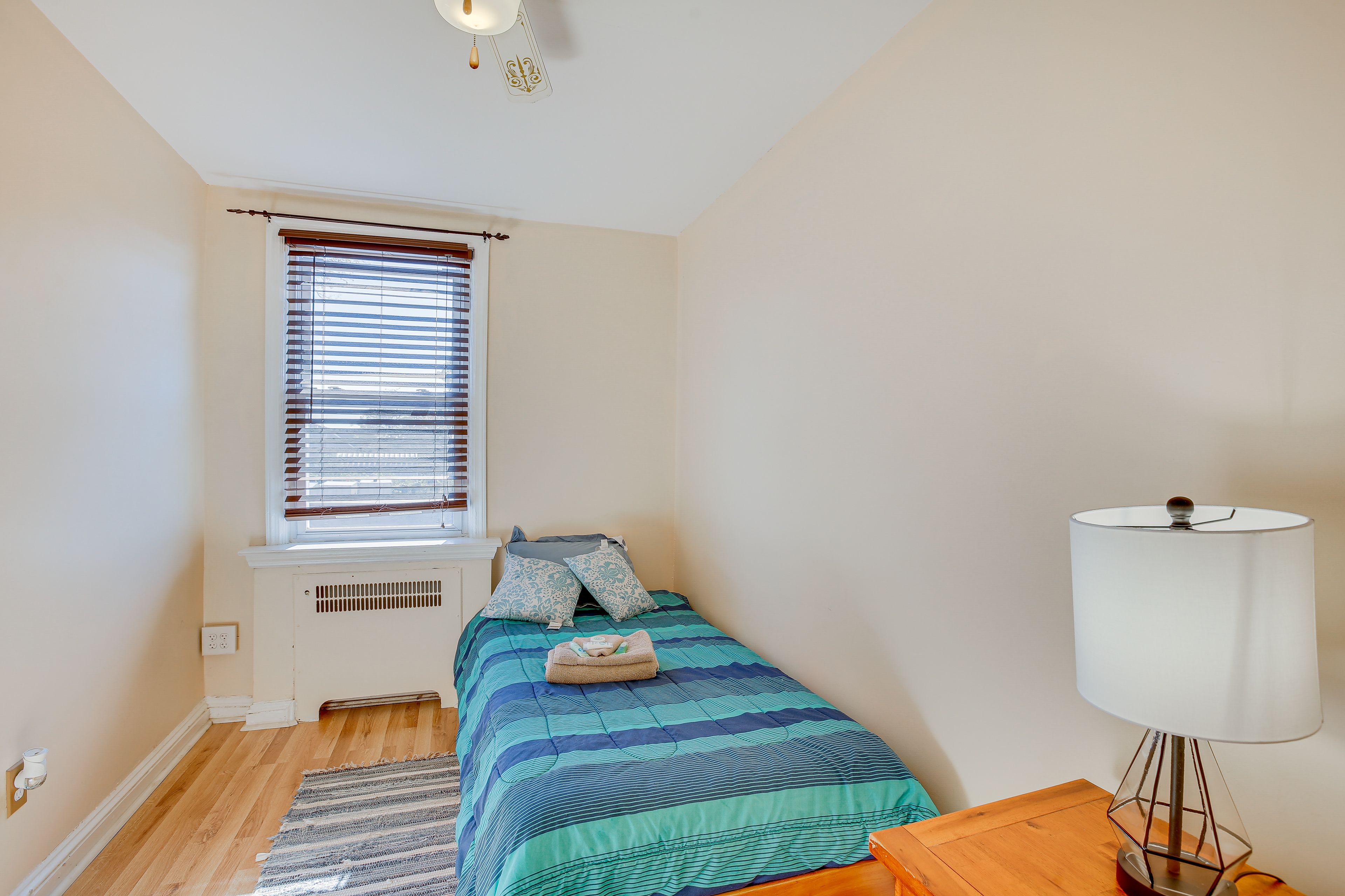 Bedroom 3 | Twin Bed | 2nd Floor