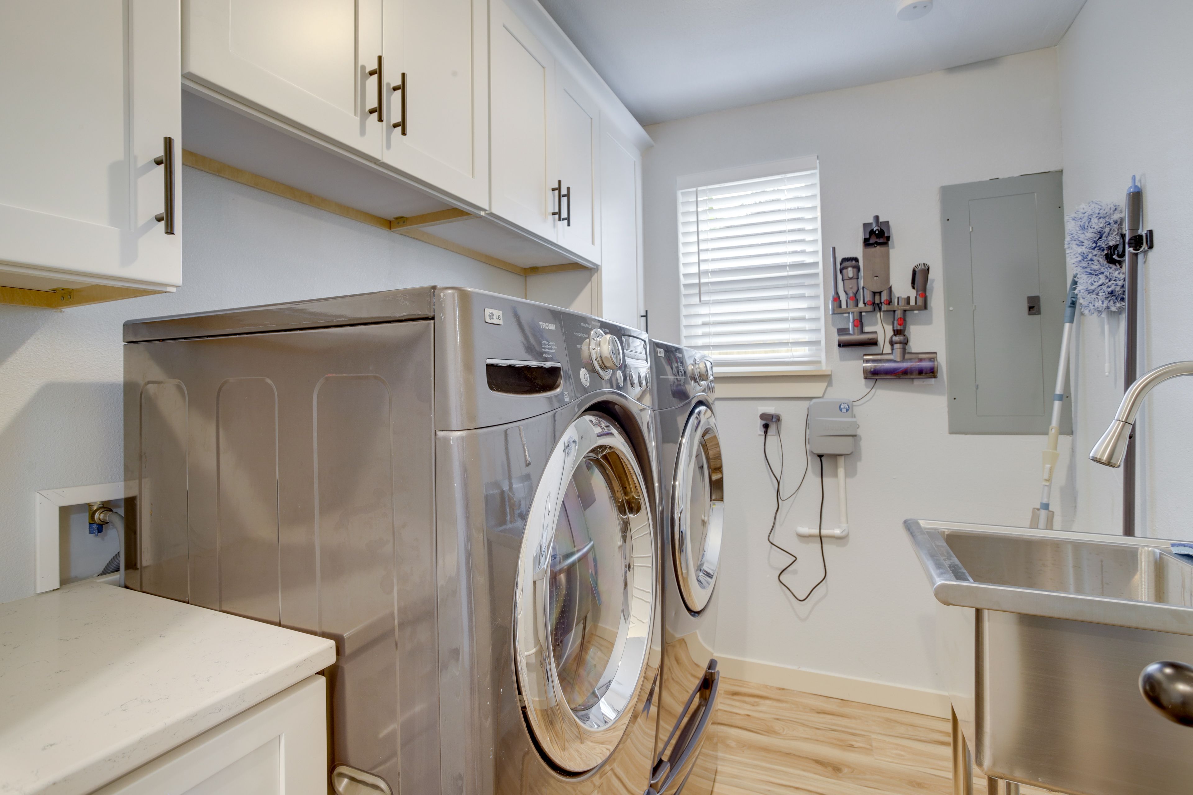 Laundry Room | Laundry Detergent | Clothes Steamer