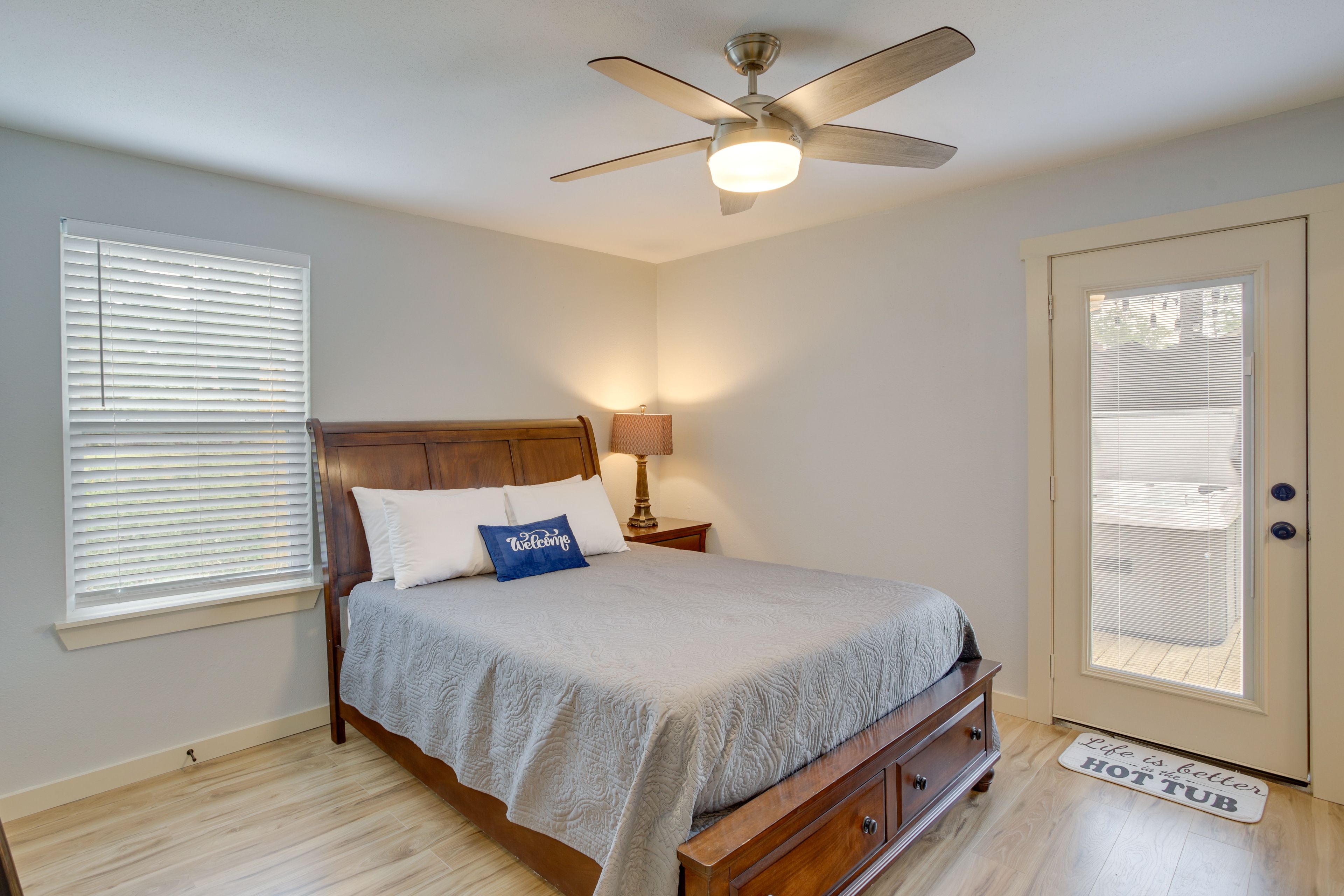 Bedroom Suite | Queen Bed | Pack 'n Play Available | Smart TV