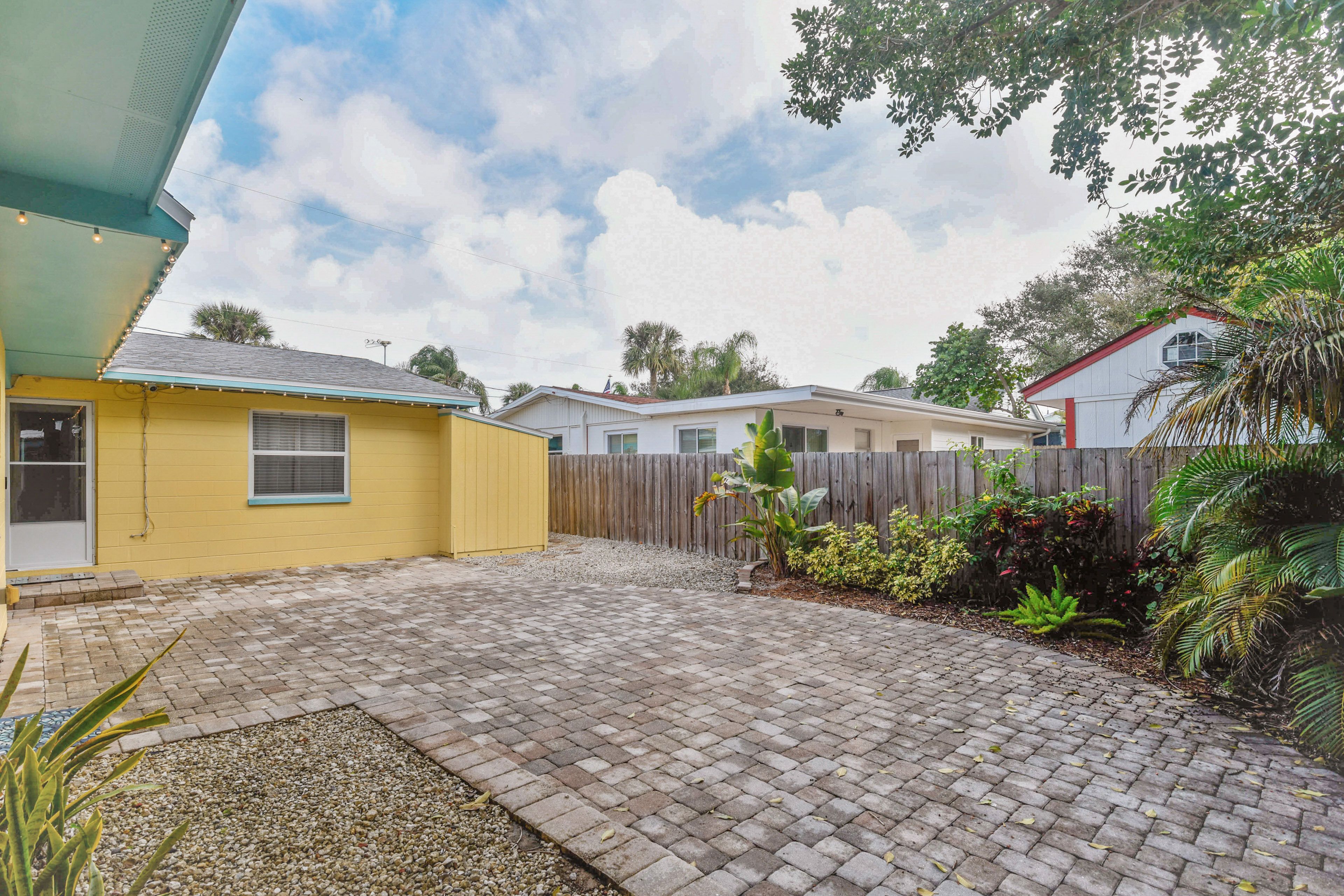 Shared Amenities | Patio | Gas Grill | Bicycles | Outdoor Shower
