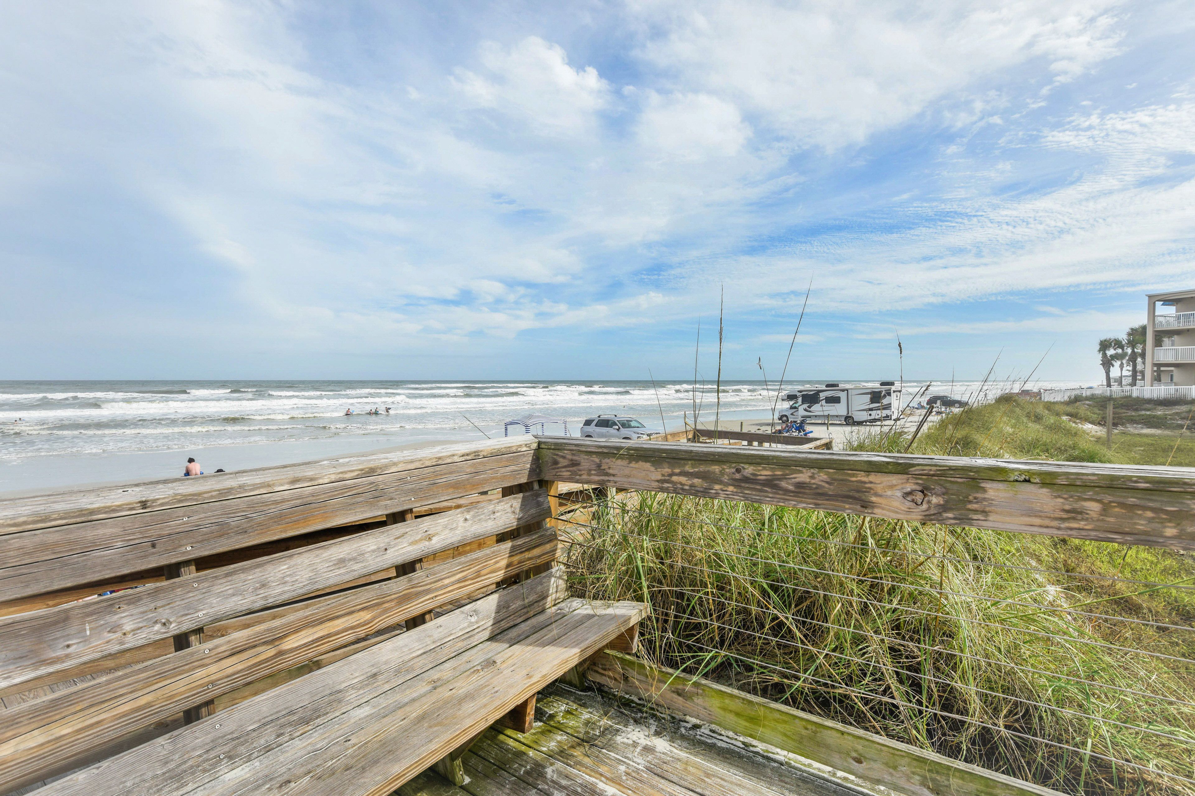 0.3 Mi to Beach Access