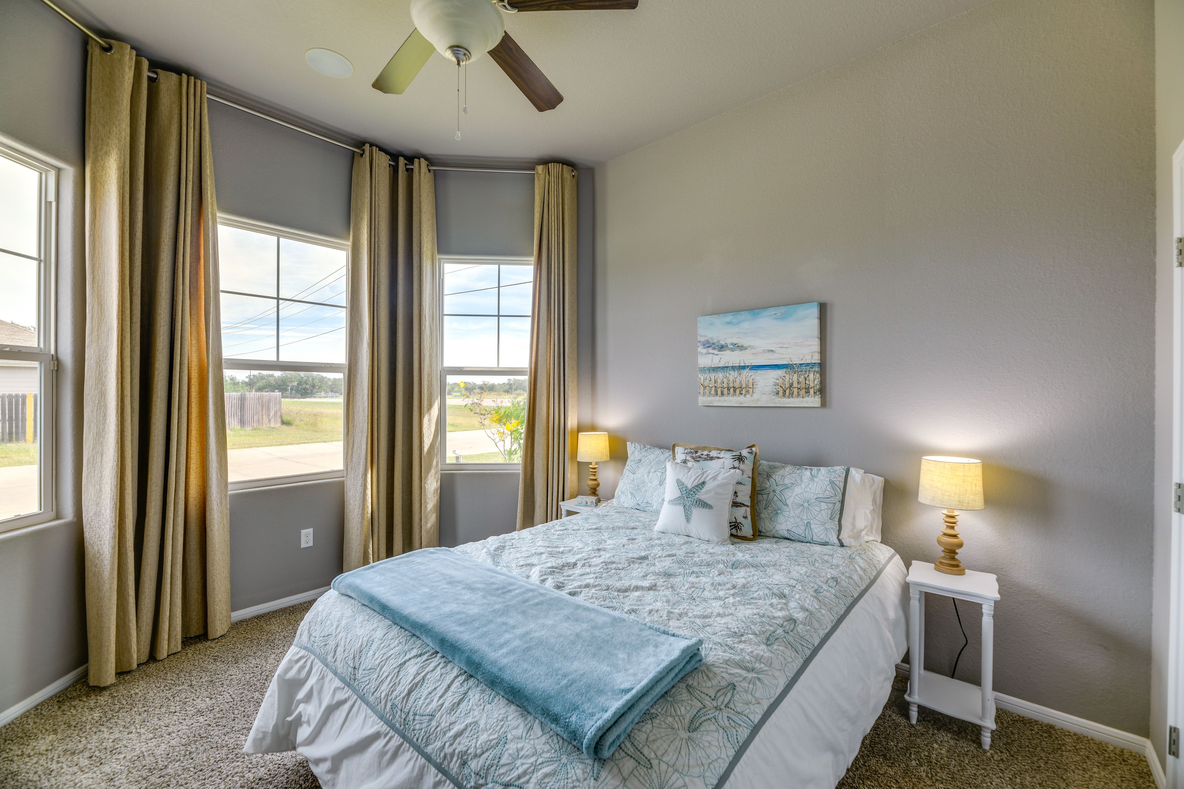 Bedroom 2 | Queen Bed | Smart TV