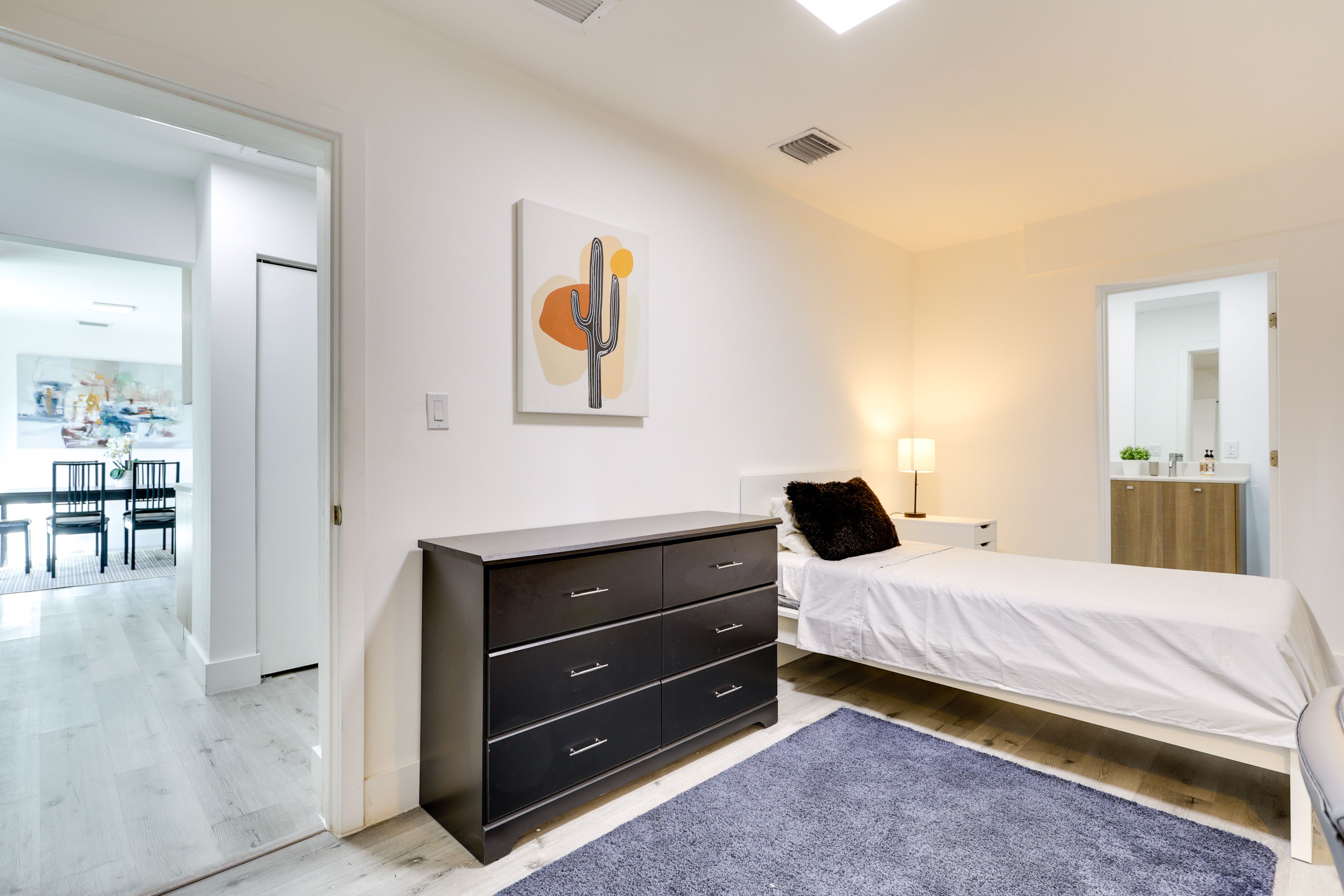 Bedroom 3 | Twin Bed | En-Suite Bathroom