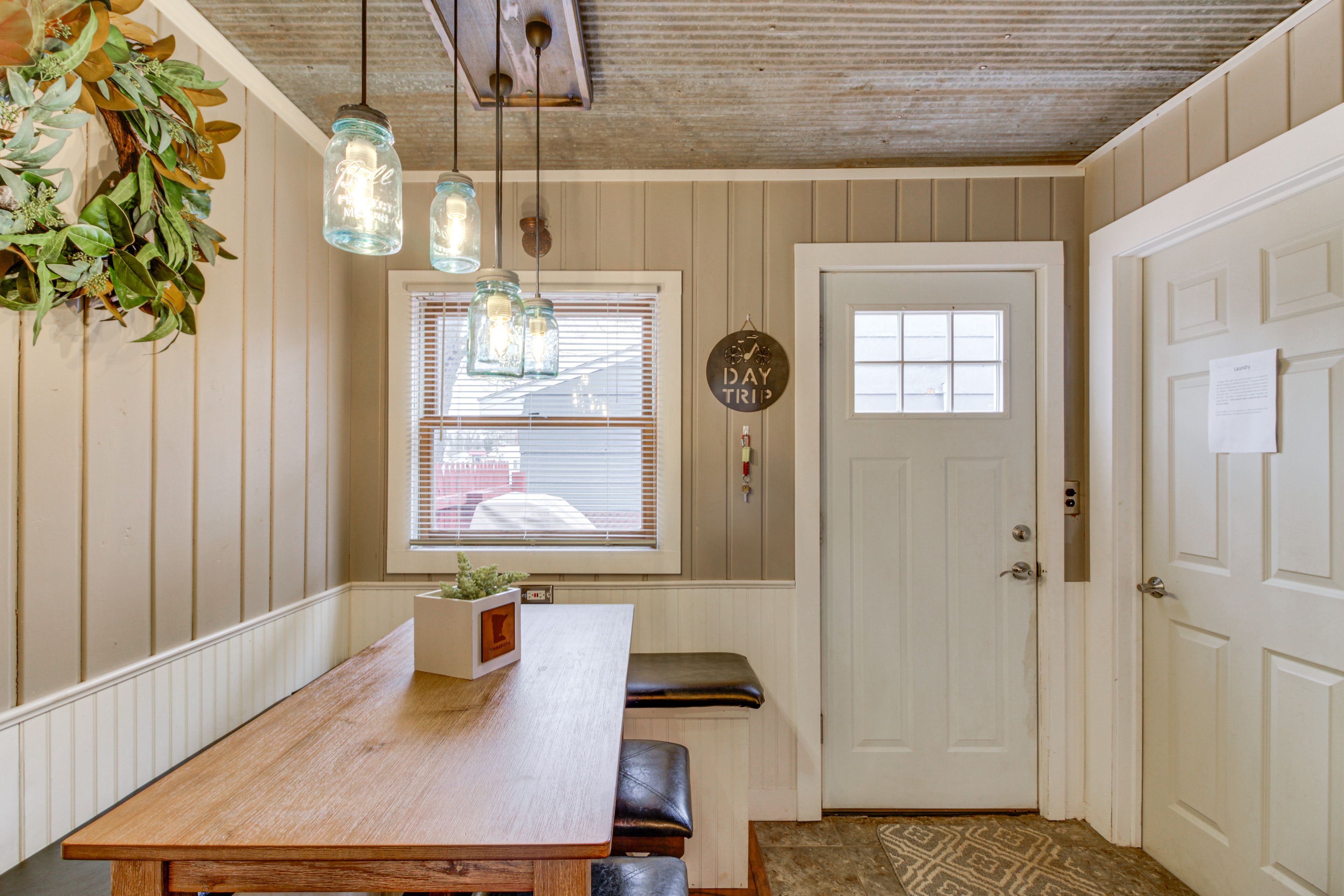 Breakfast Nook | 1st Floor