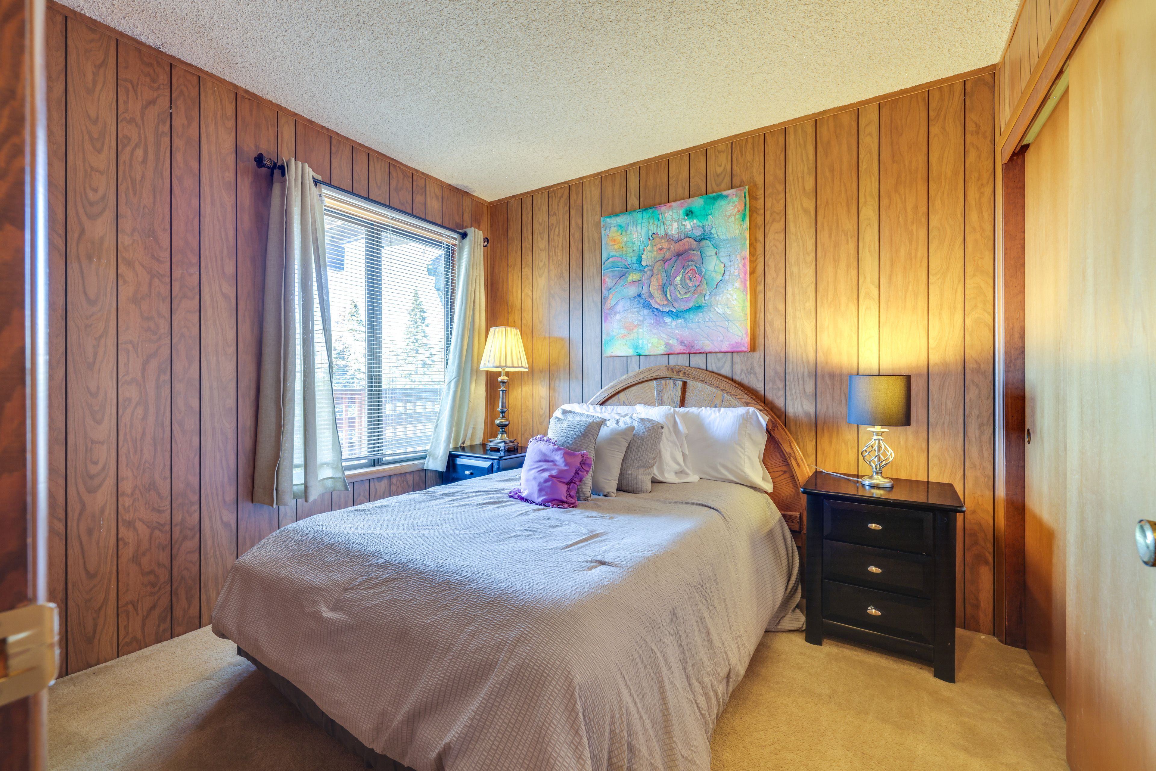 Bedroom 2 | Queen Bed