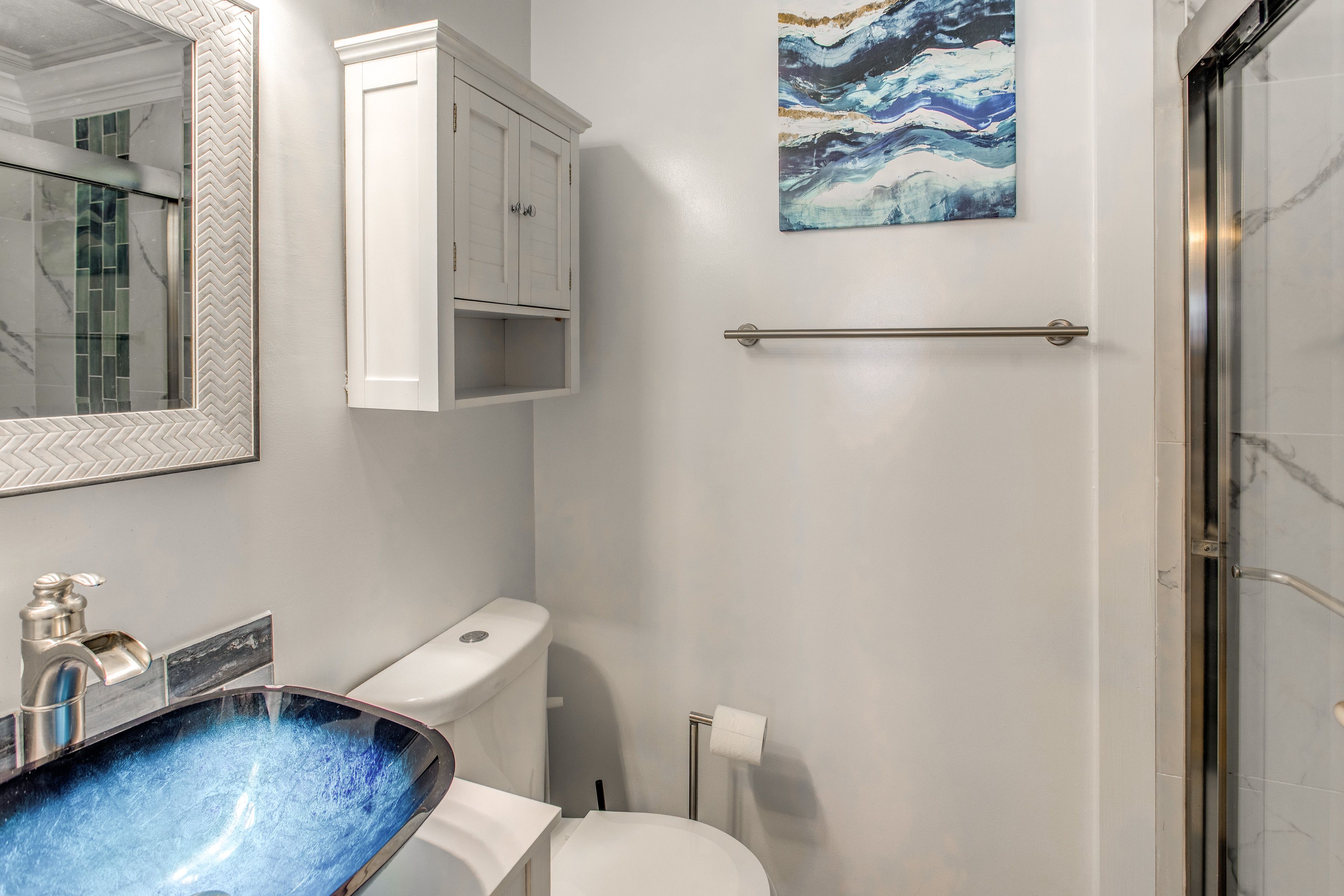 En-Suite Bathroom | Walk-In Shower | Towels Provided