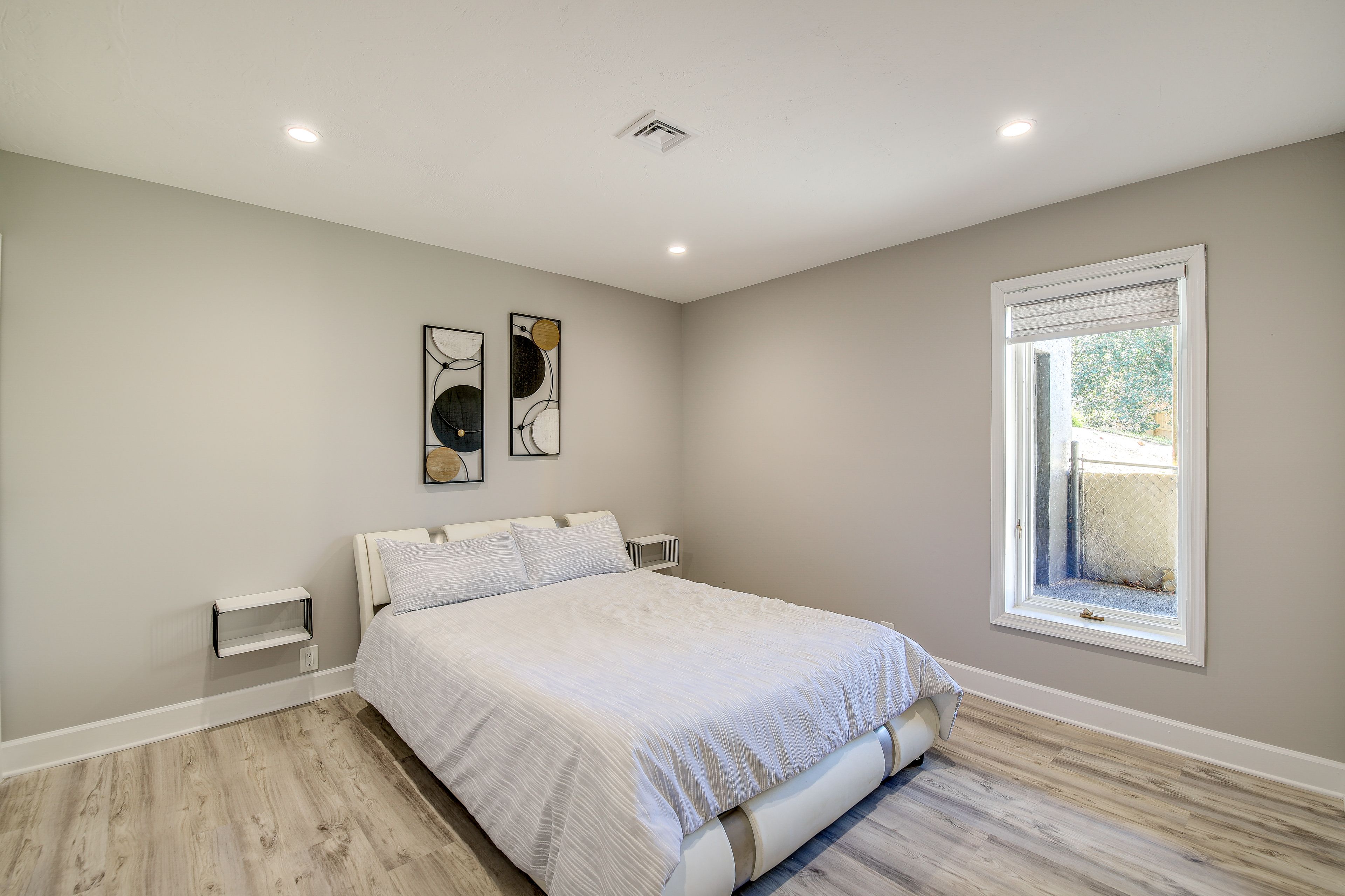 Bedroom 3 | Queen Bed