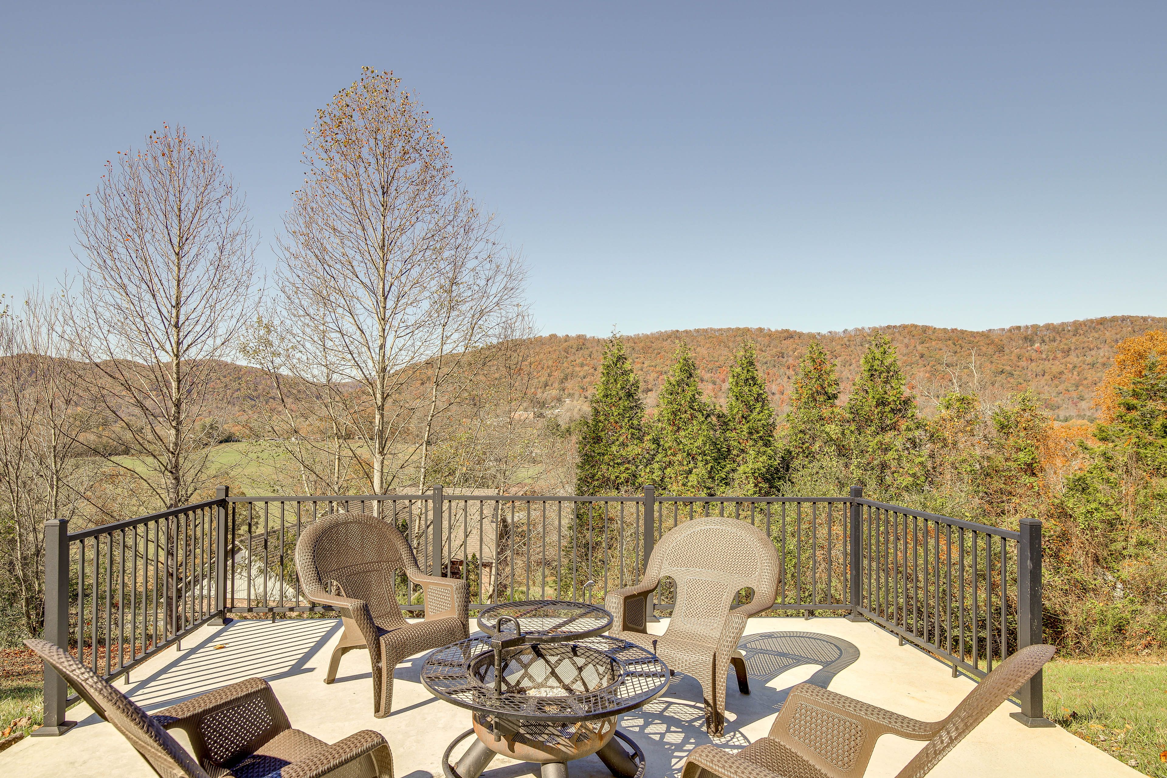 Fire Pit | Mountain Views | Gas Grill