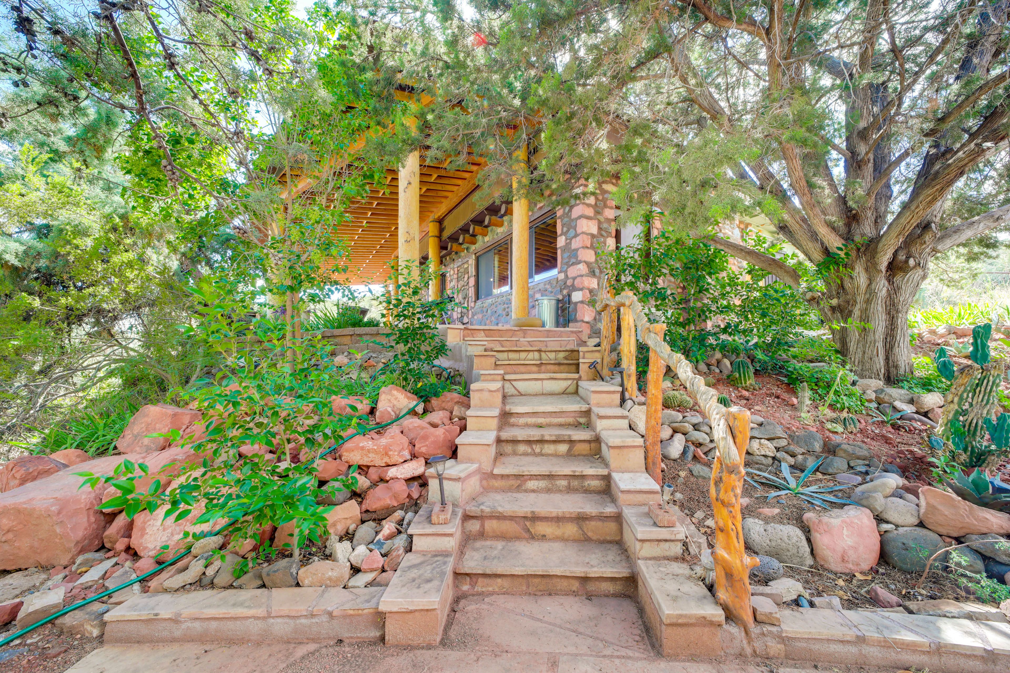 Property Exterior | Single-Story Cottage