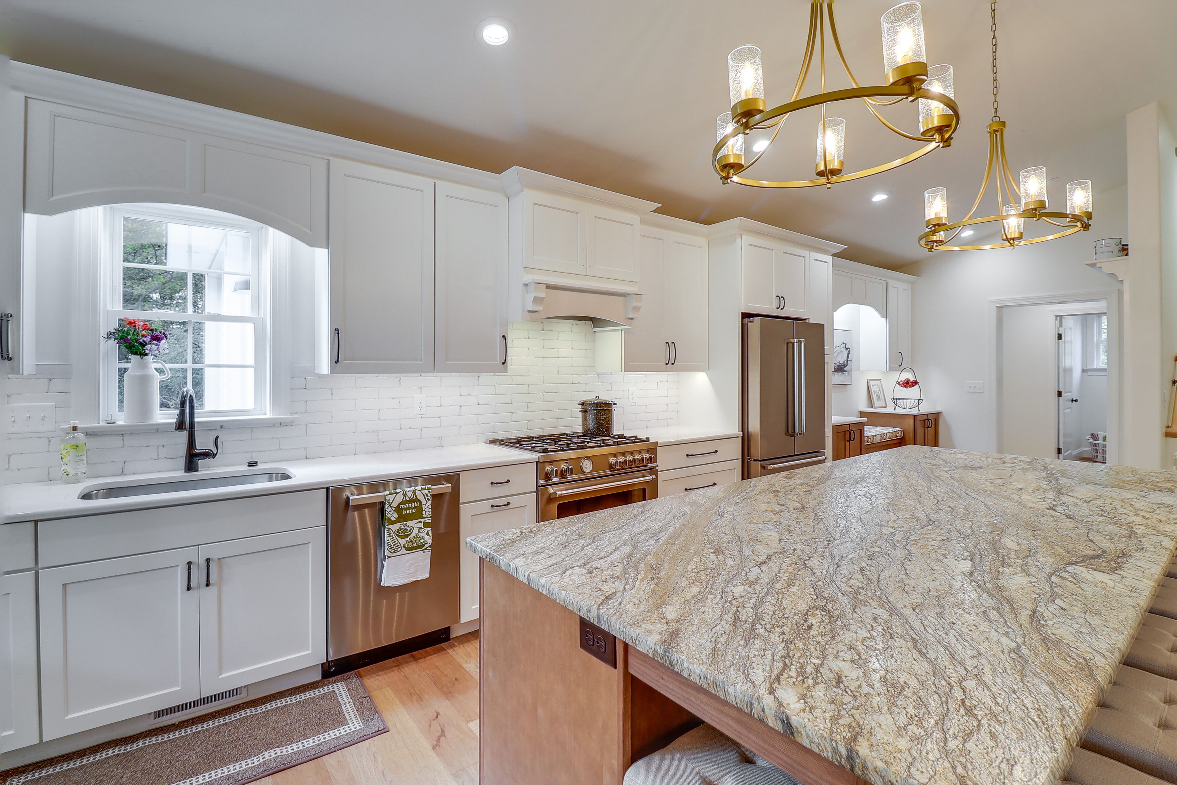 Kitchen | Dishwasher | 1st Floor