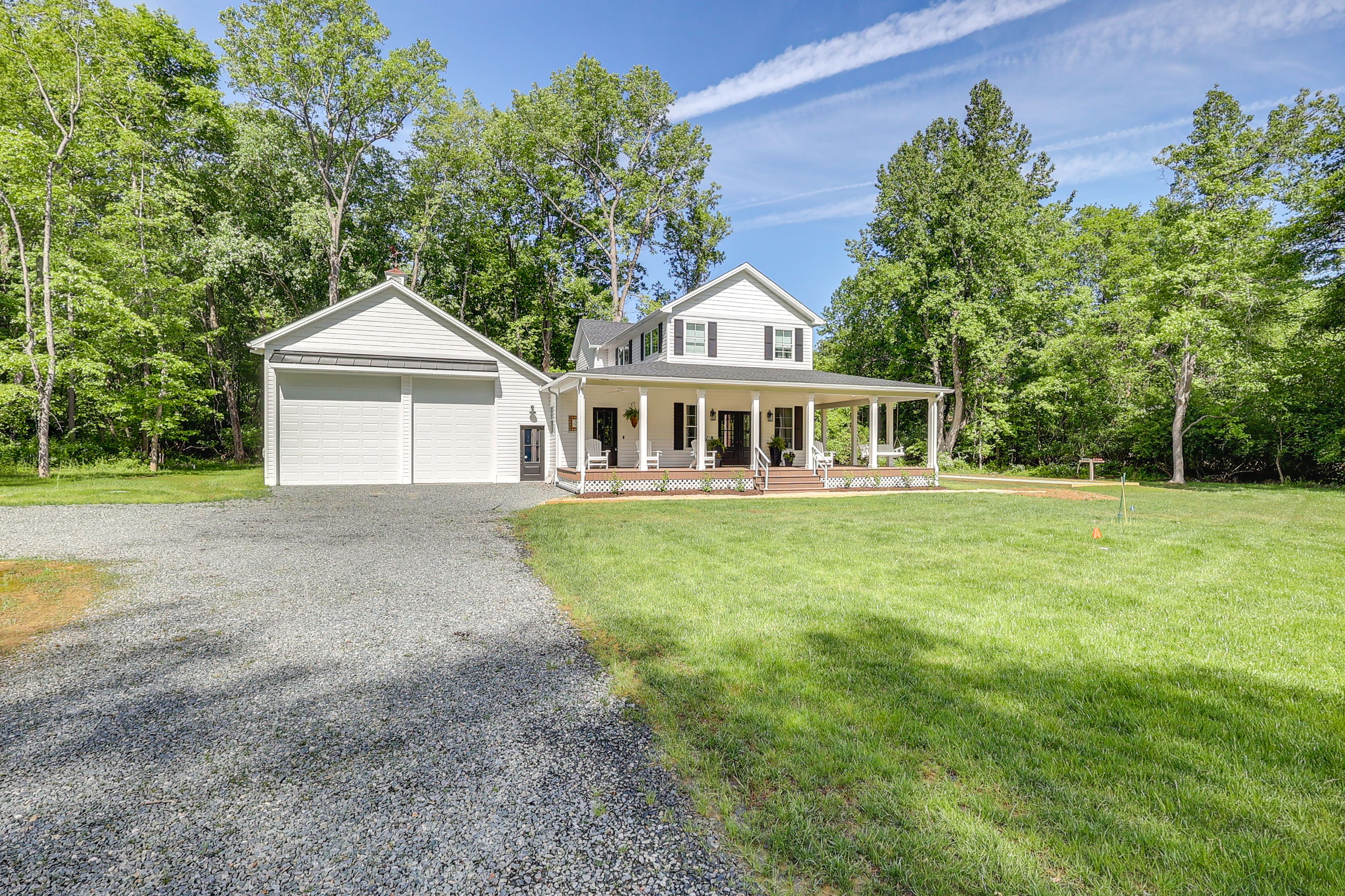 Parking | Driveway (10 Vehicles)