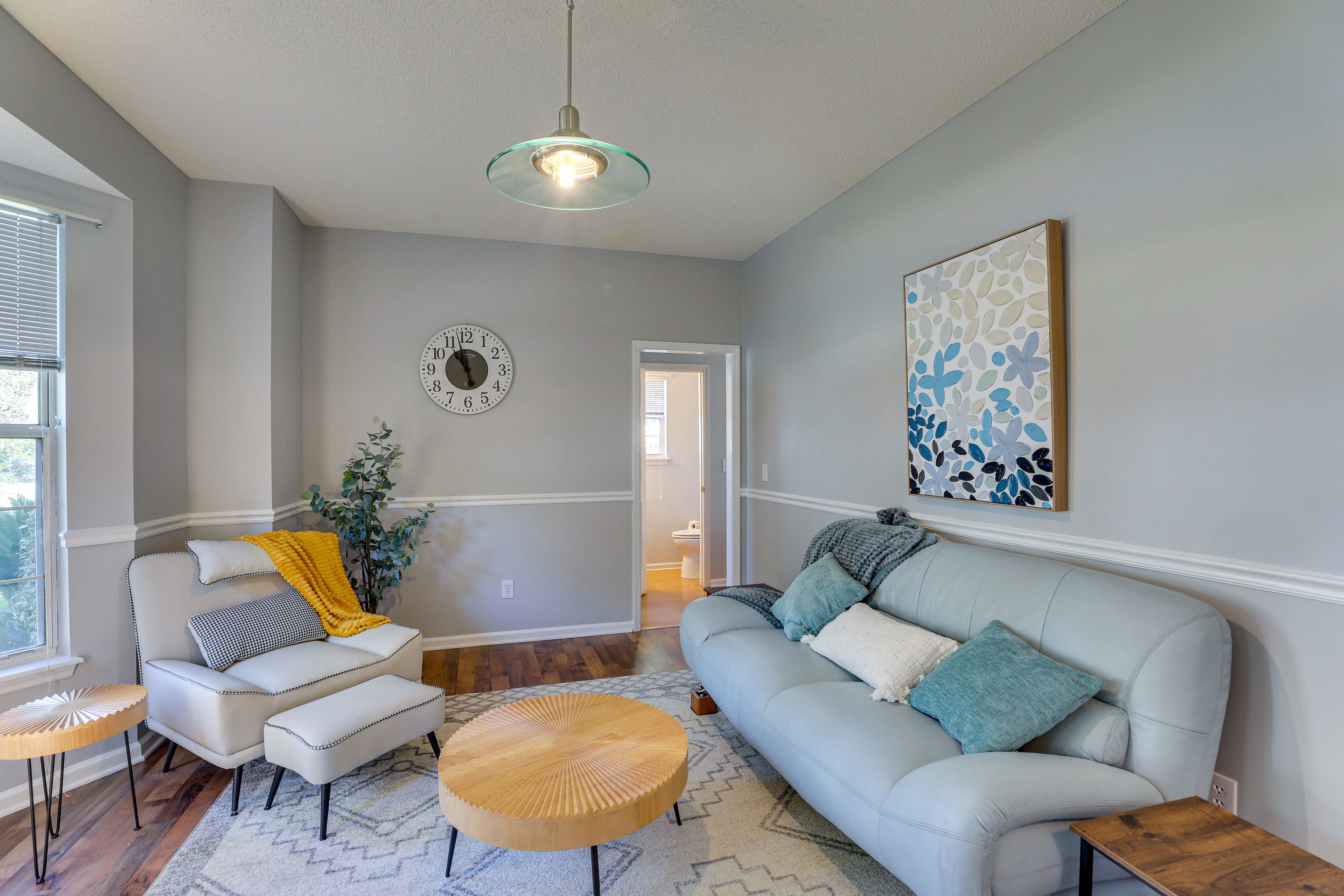 Living Room | 1st Floor | Central Heating