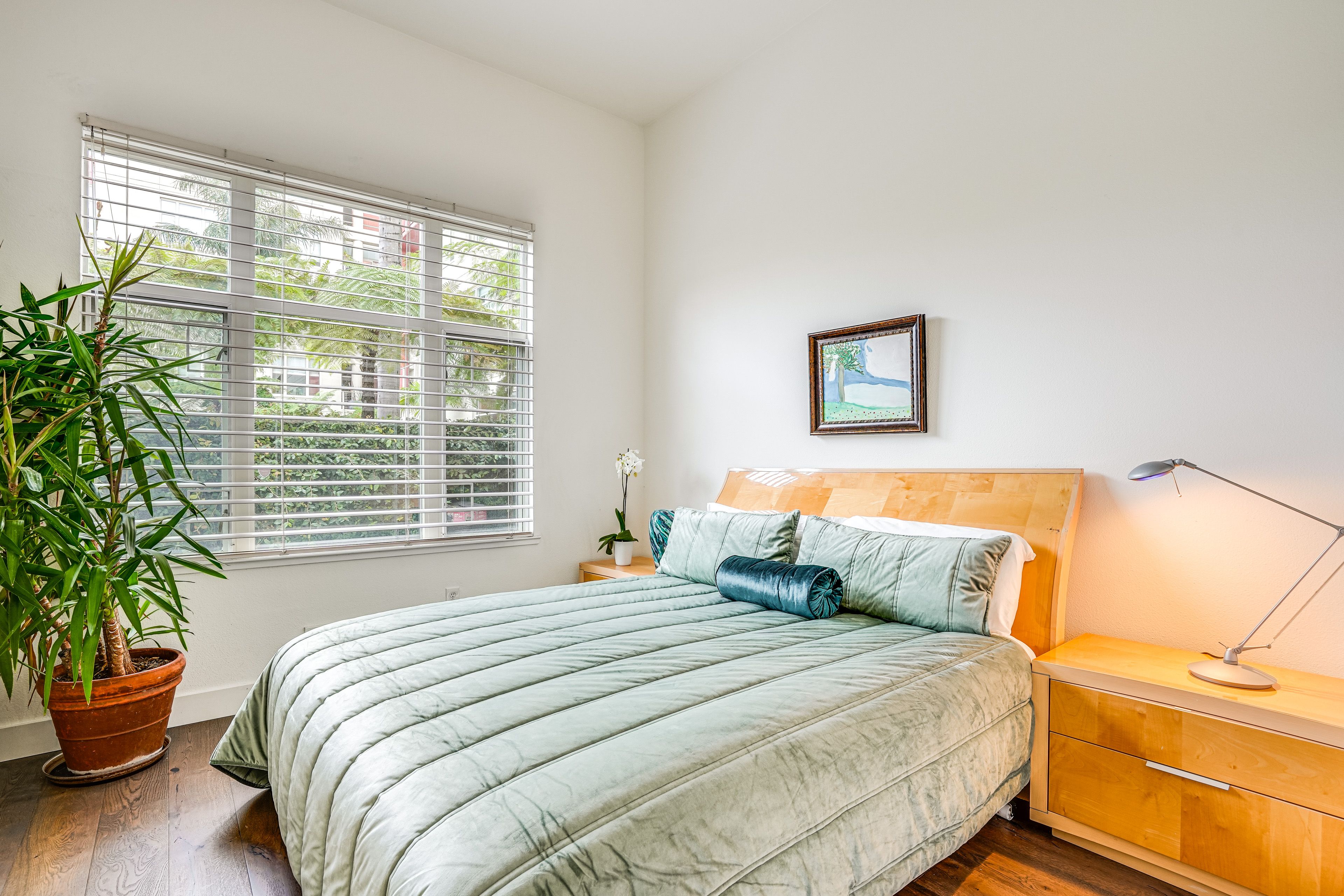 Bedroom 2 | King Bed