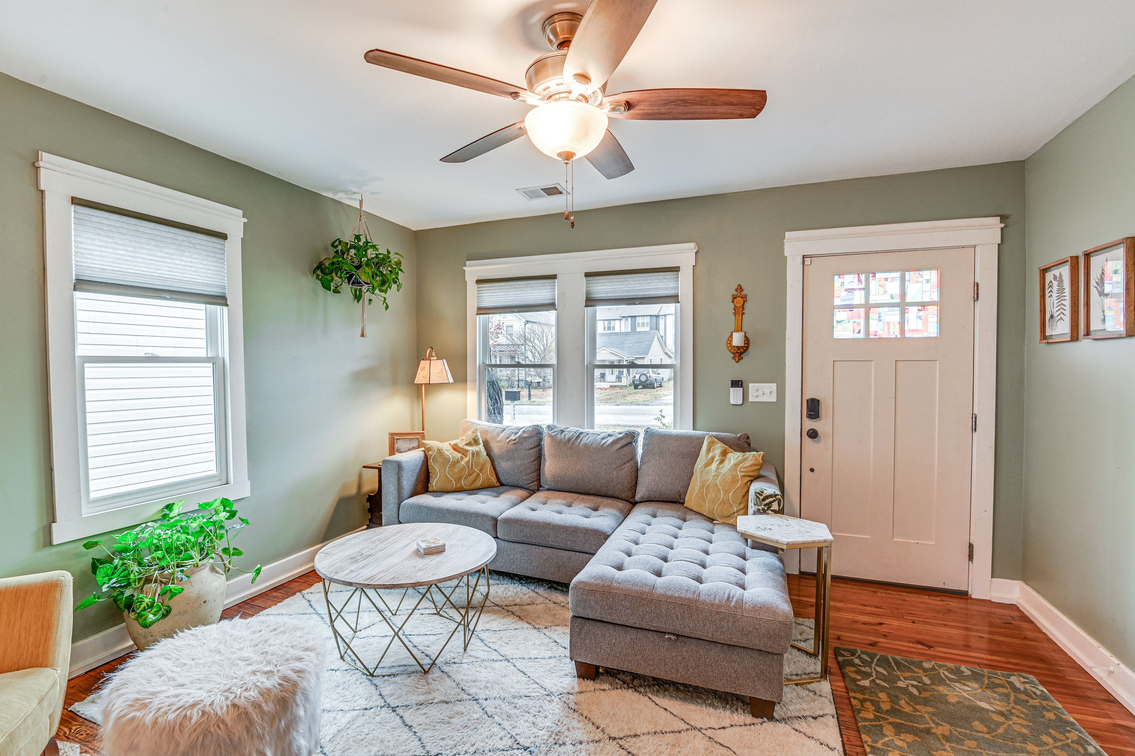 Living Room | Queen Air Mattress | Free WiFi | Central A/C & Heating