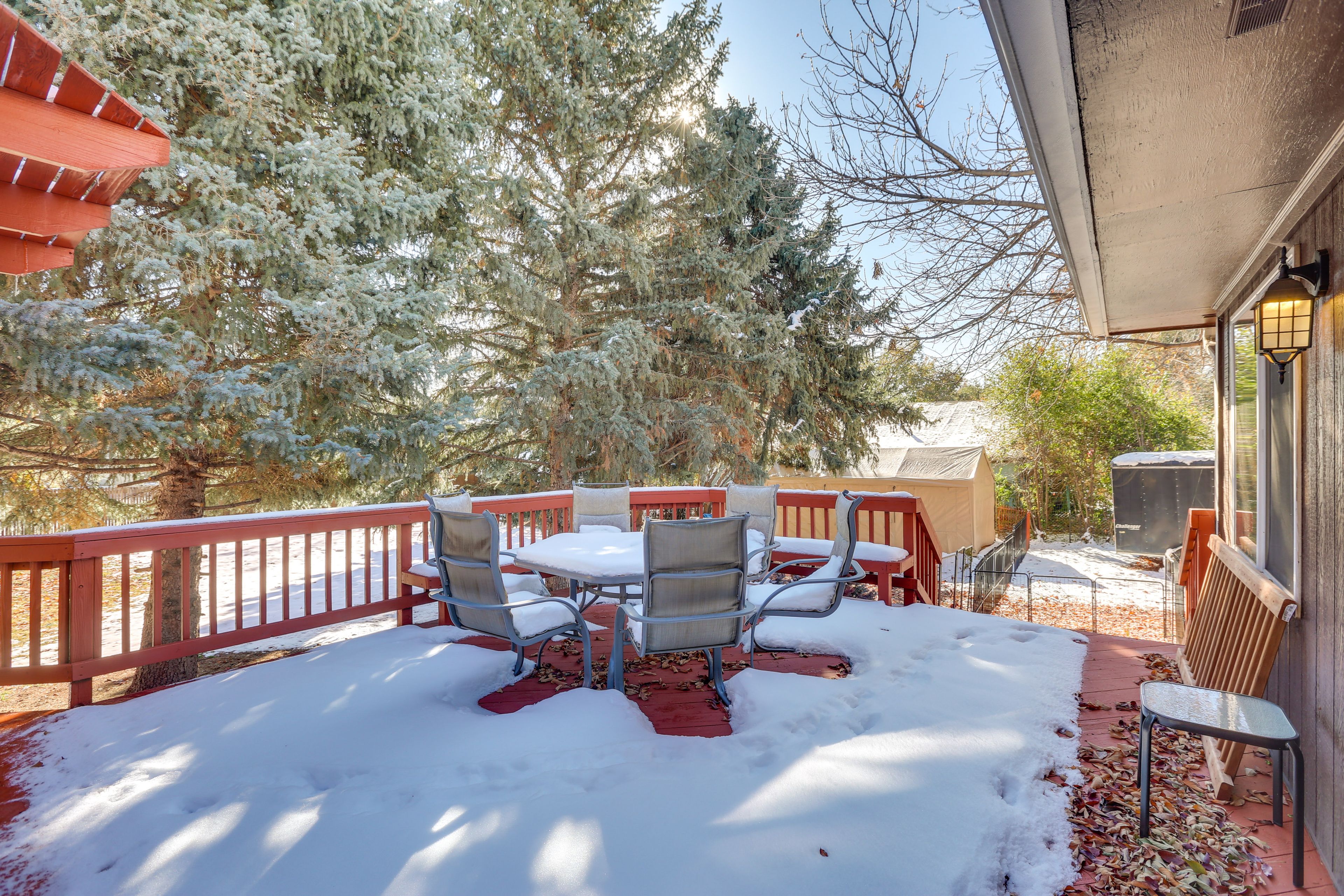 Private Deck | Outdoor Dining Area