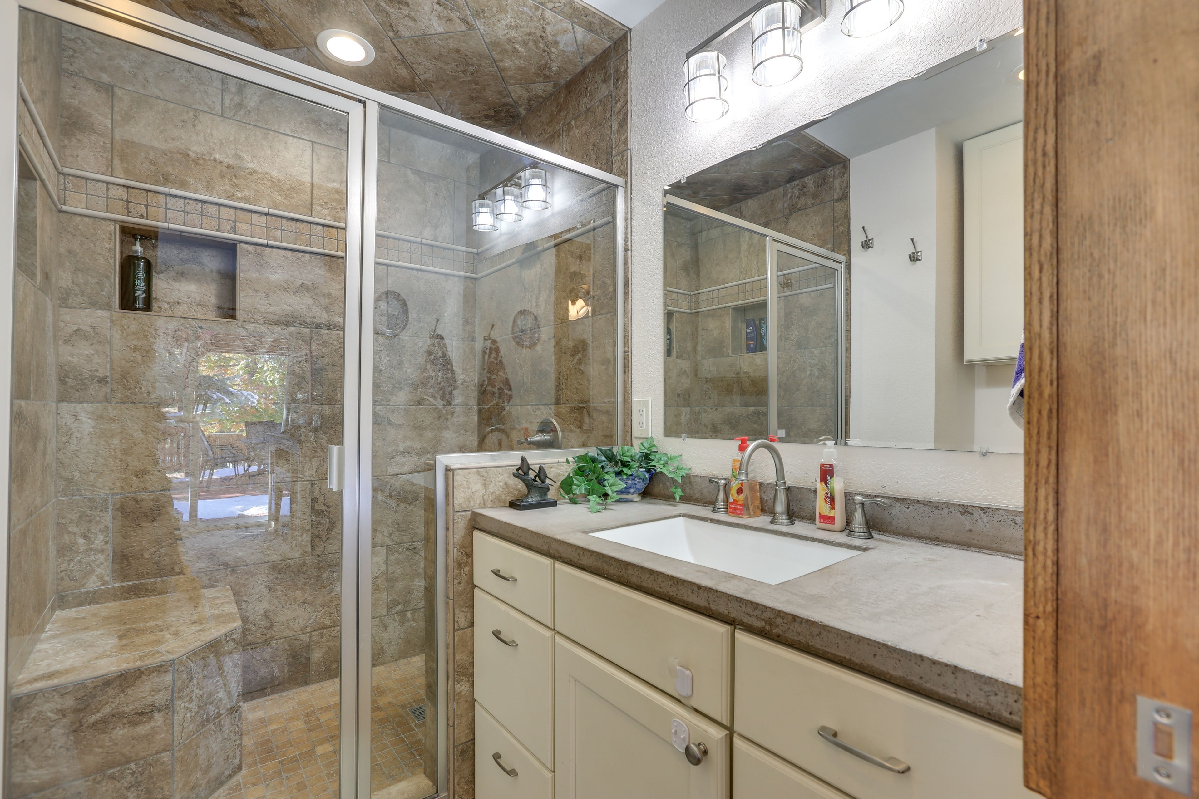 Bathroom | Complimentary Toiletries