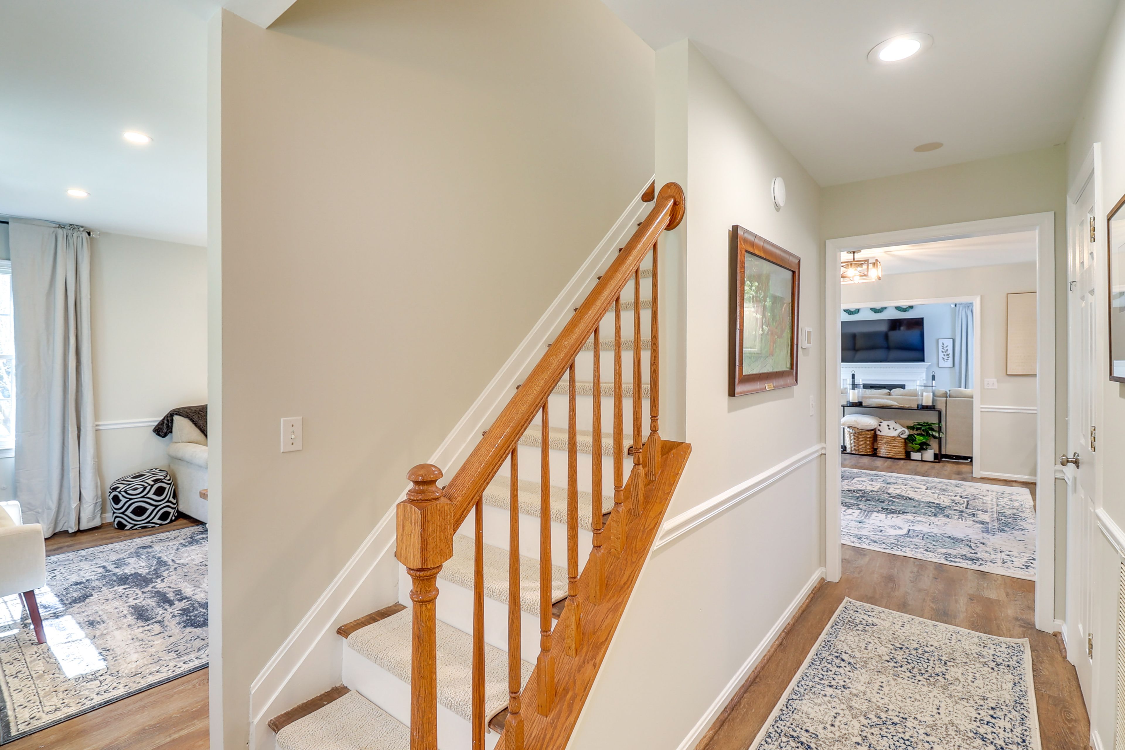 Staircase | Main Level