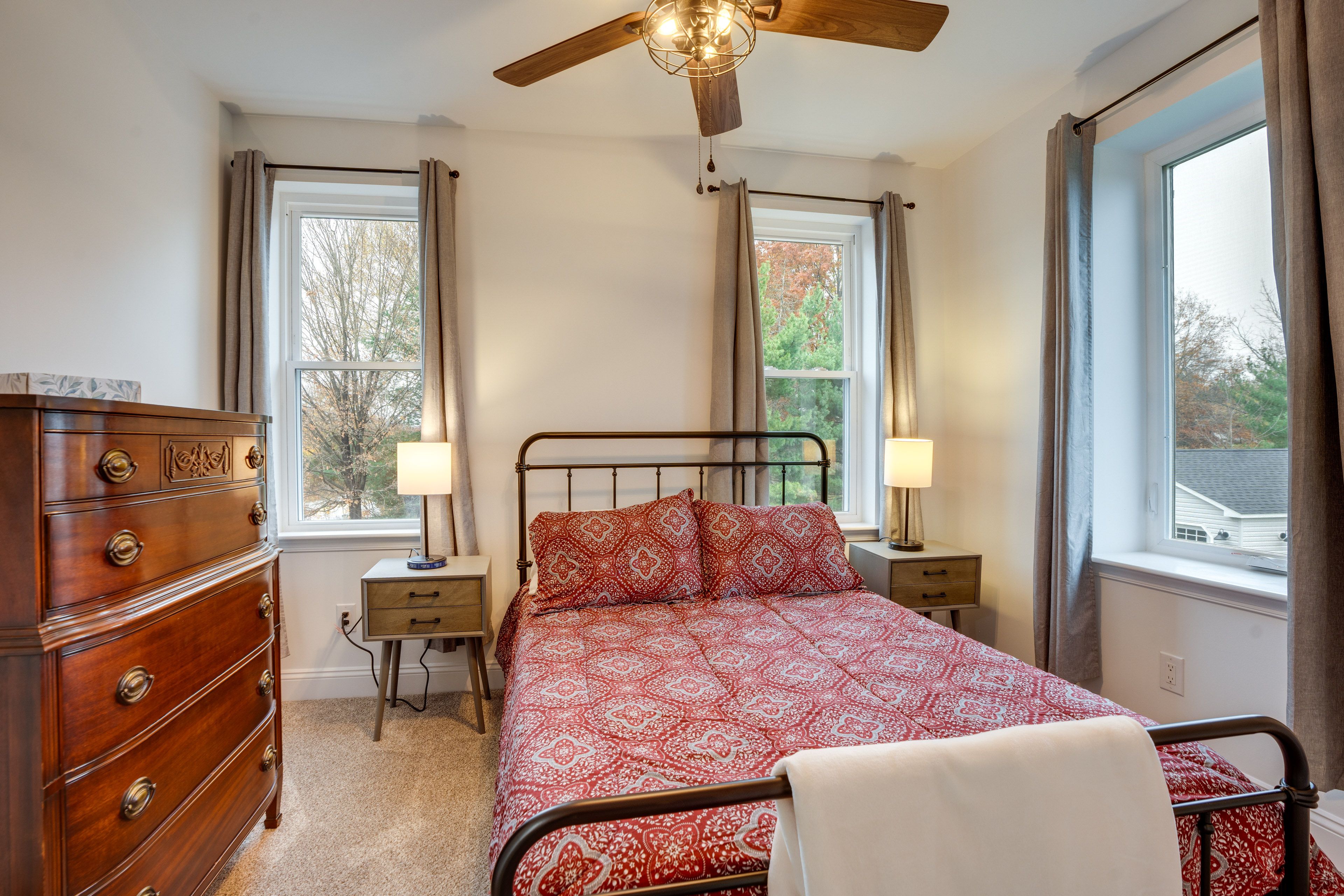 Bedroom 2 | Full Bed | 2nd Floor