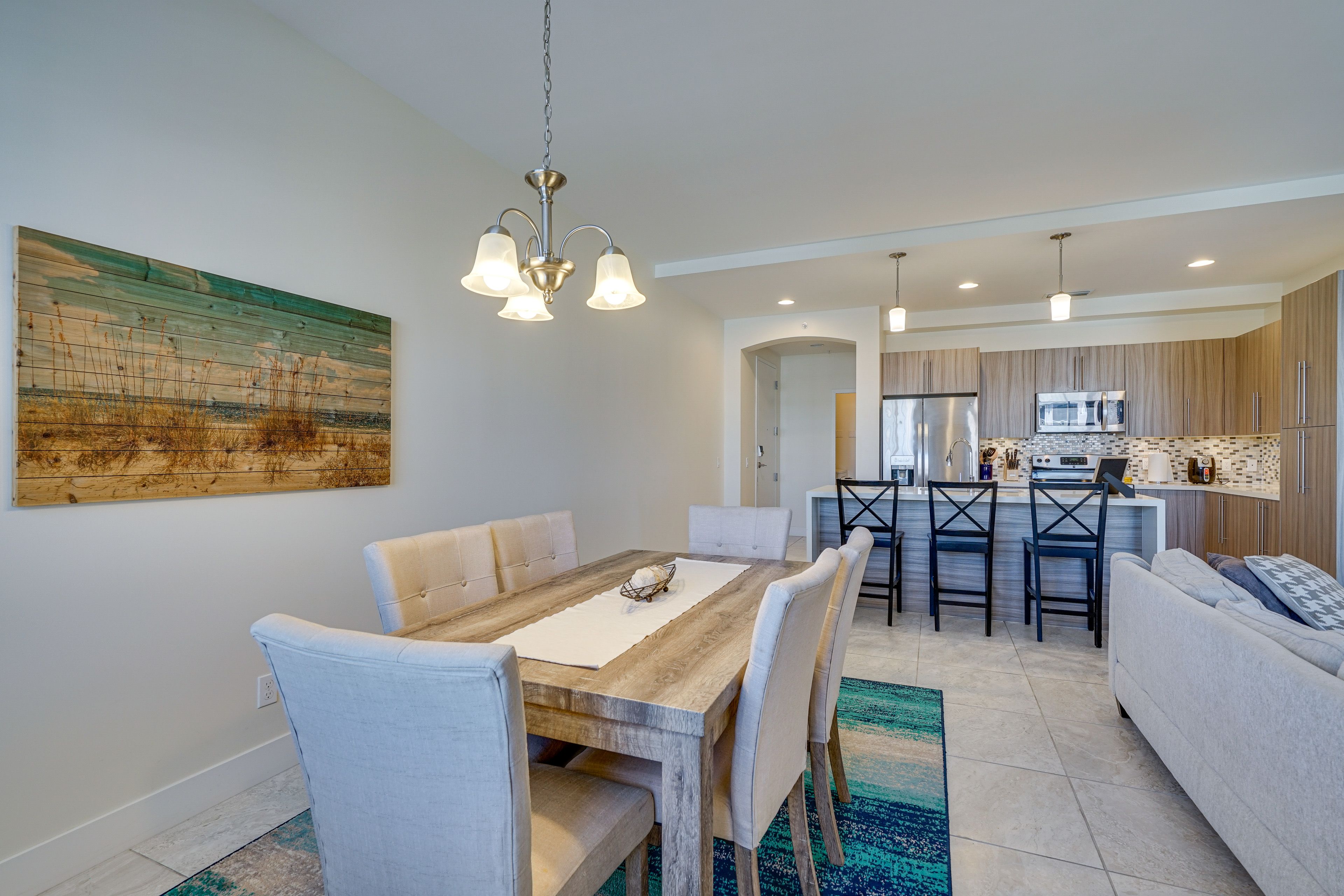 Dining Space | Dishware/Flatware
