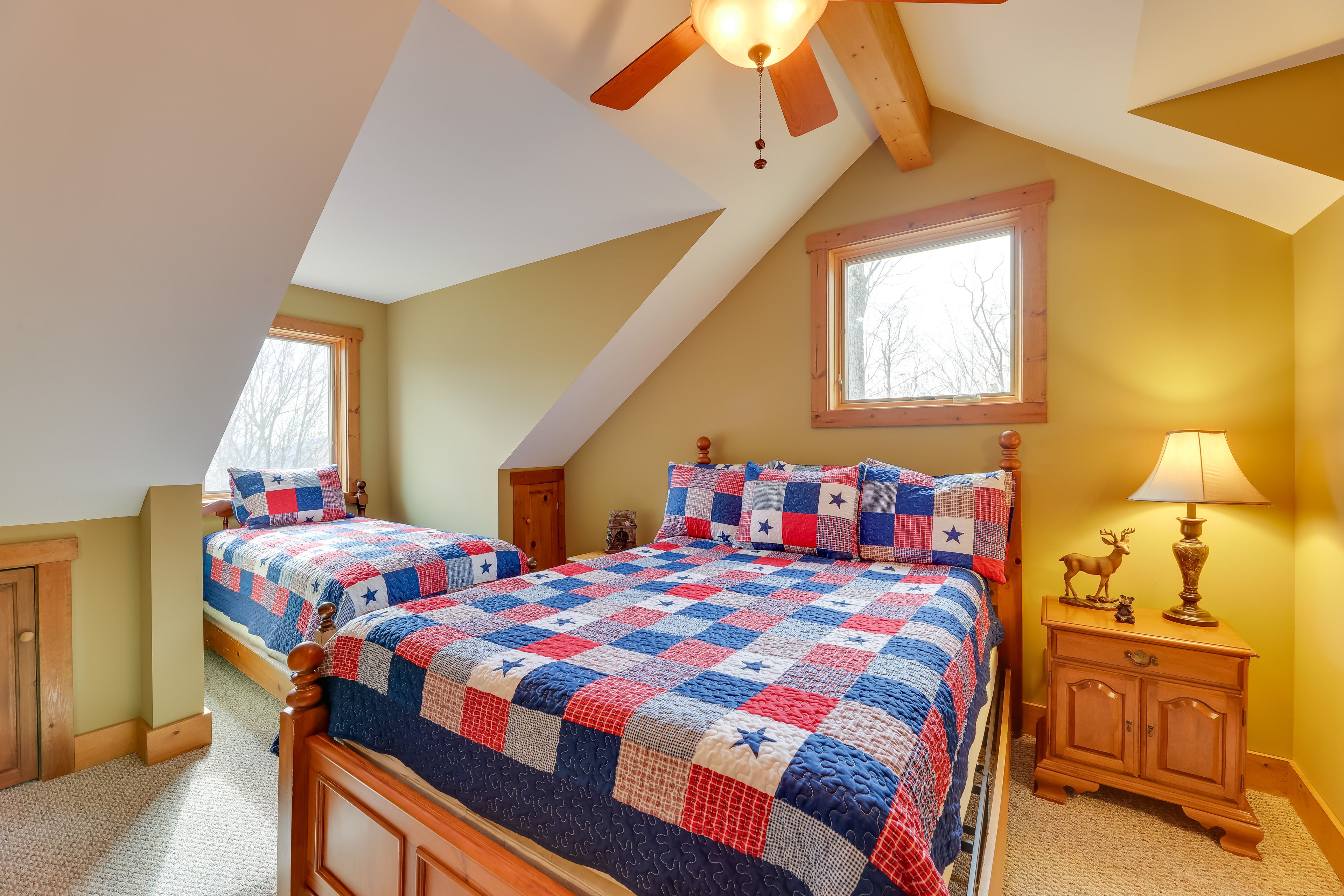 Bedroom 2 | 2nd Floor | Queen Bed | Twin Bed