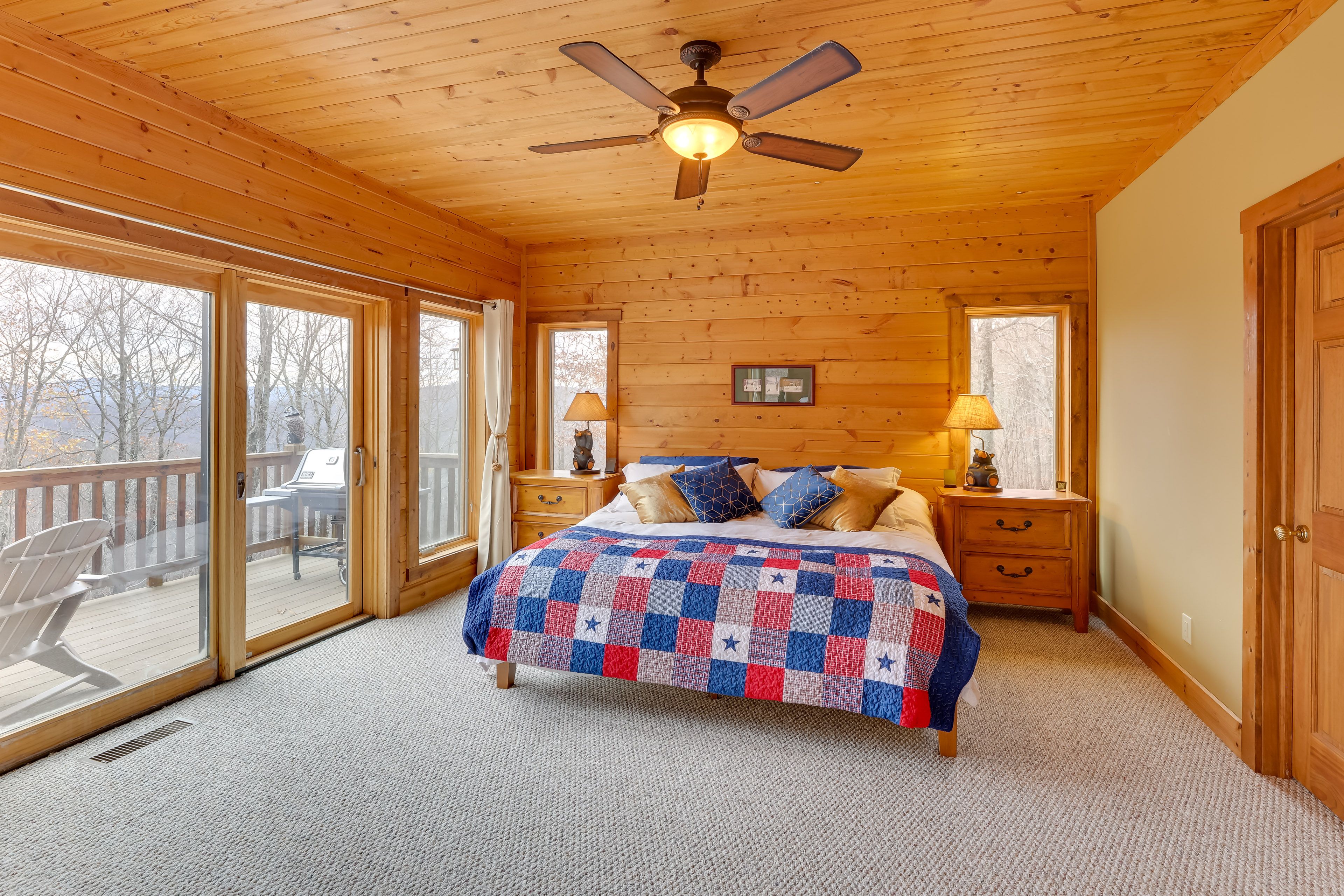 Bedroom 1 | 1st Floor | King Bed | Linens Provided